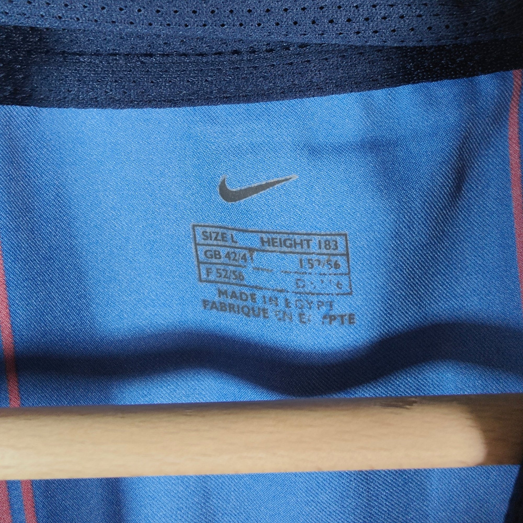 2003 - 04 FC Barcelona Home Shirt Ronaldinho 10 - 9/10 - (L) - Eternal Pitch