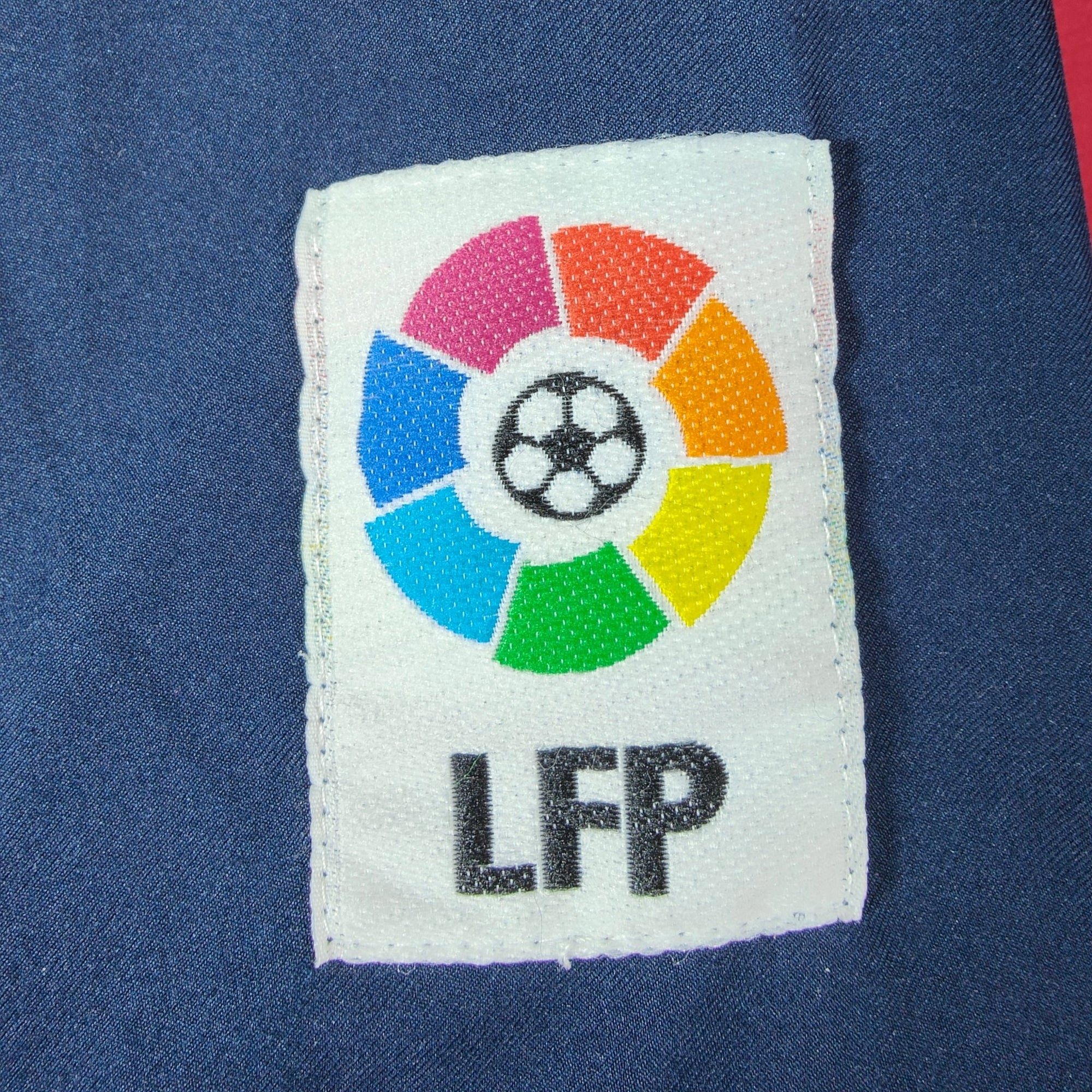 2003 - 04 FC Barcelona Home Shirt Ronaldinho 10 - 9/10 - (M) - Eternal Pitch