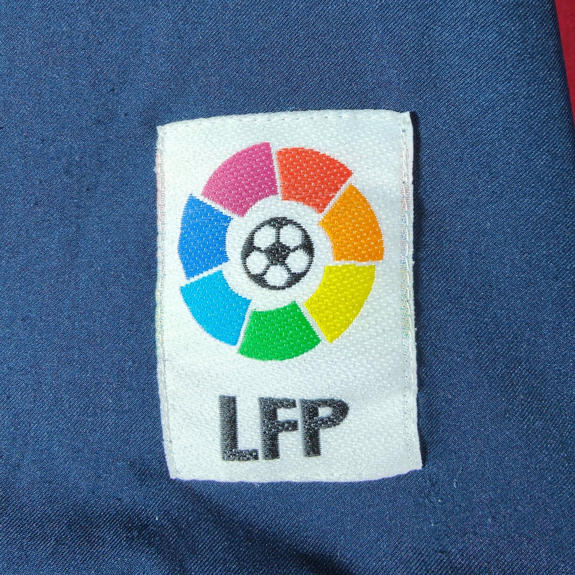 2003 - 04 FC Barcelona Home Shirt Ronaldinho 10 - 9.5/10 - (L) - Eternal Pitch
