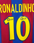 2003 - 04 FC Barcelona Home Shirt Ronaldinho 10 - 9.5/10 - (L) - Eternal Pitch