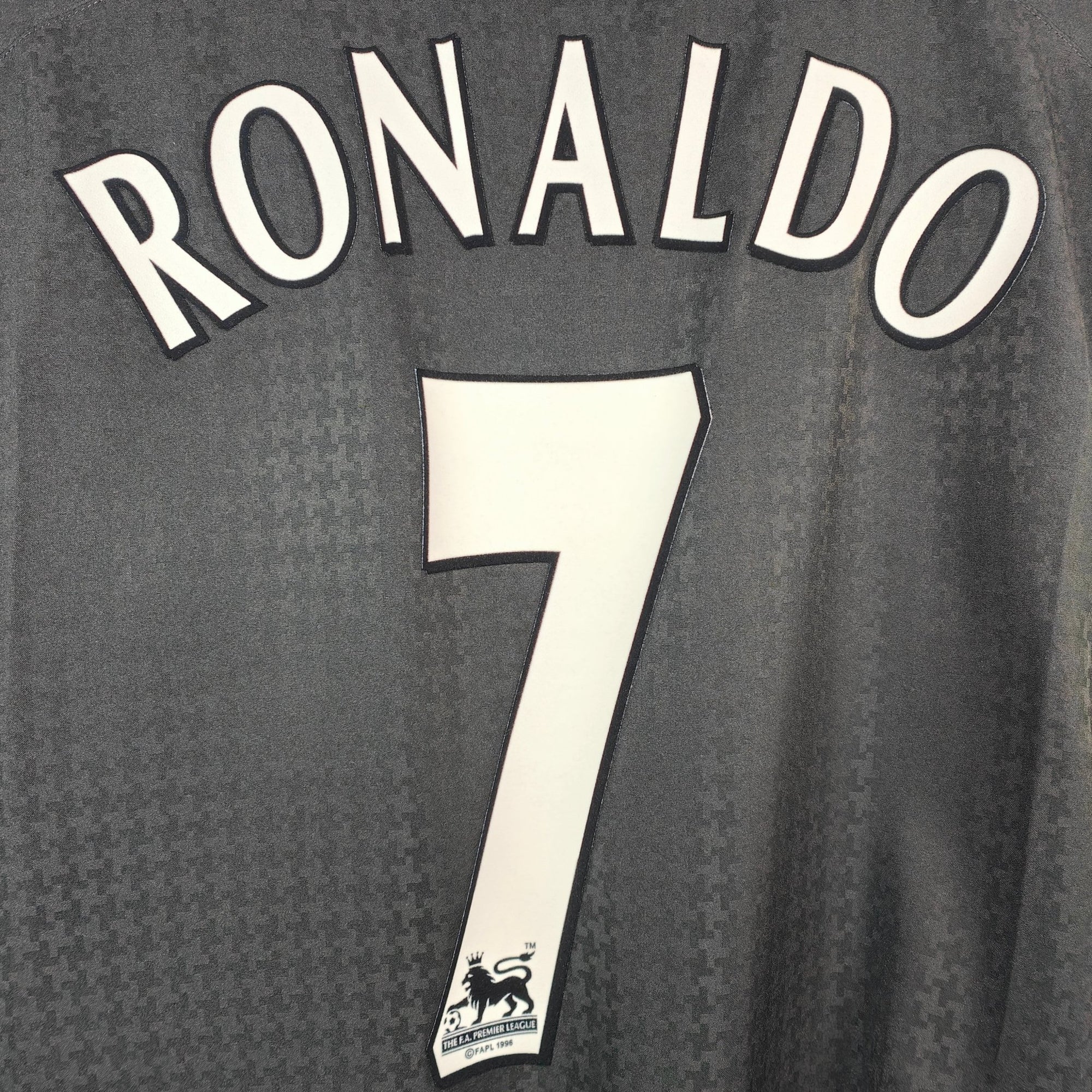 2003 - 05 Manchester United Away Shirt Ronaldo 7 (L) - Eternal Pitch