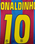 2004 - 05 FC Barcelona Home Shirt Ronaldinho 10 - 9.5/10 - (M) - Eternal Pitch