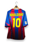 2004 - 05 FC Barcelona Home Shirt Ronaldinho 10 (L) - Eternal Pitch