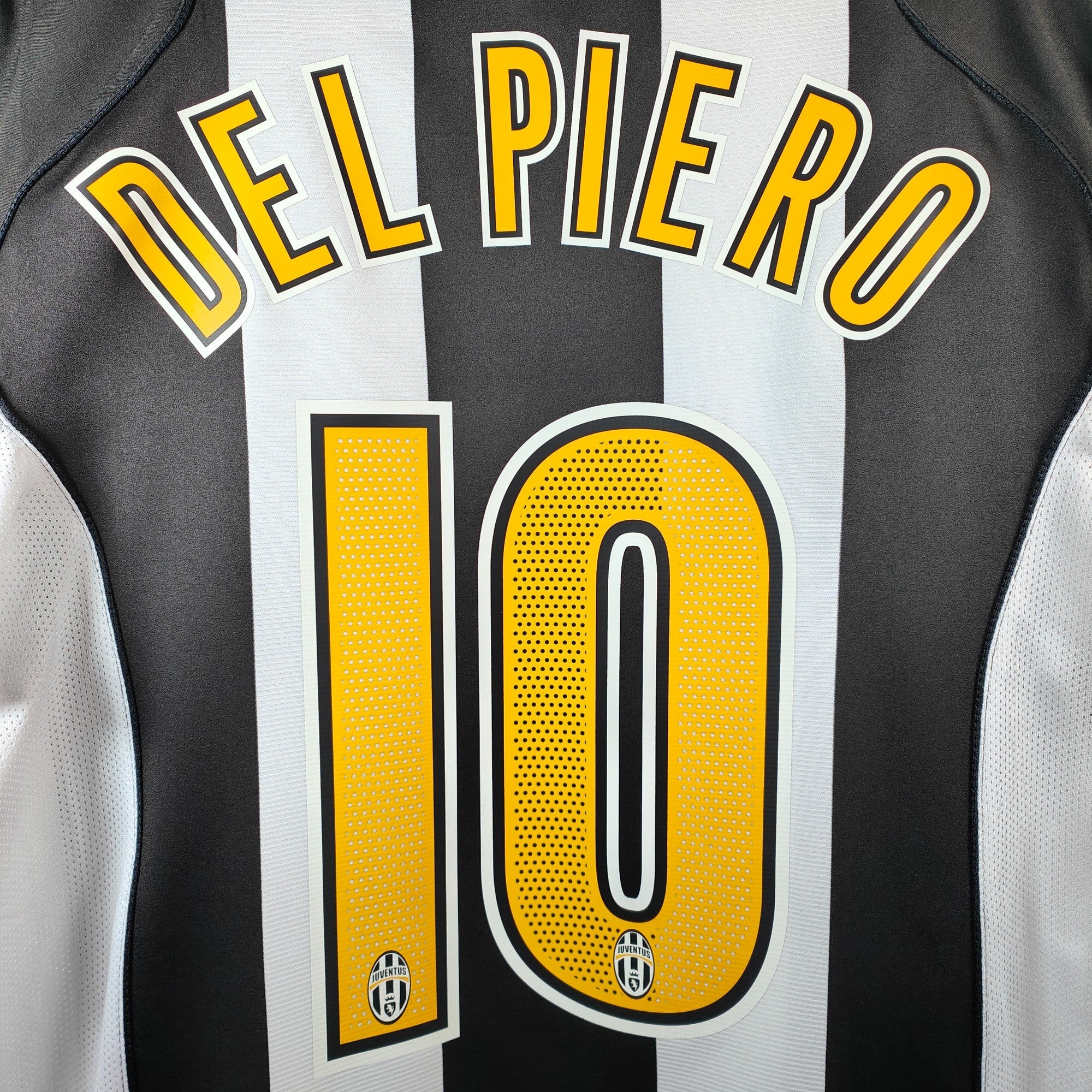 2004 - 05 Juventus Home Shirt Del Piero 10 (M) - Eternal Pitch