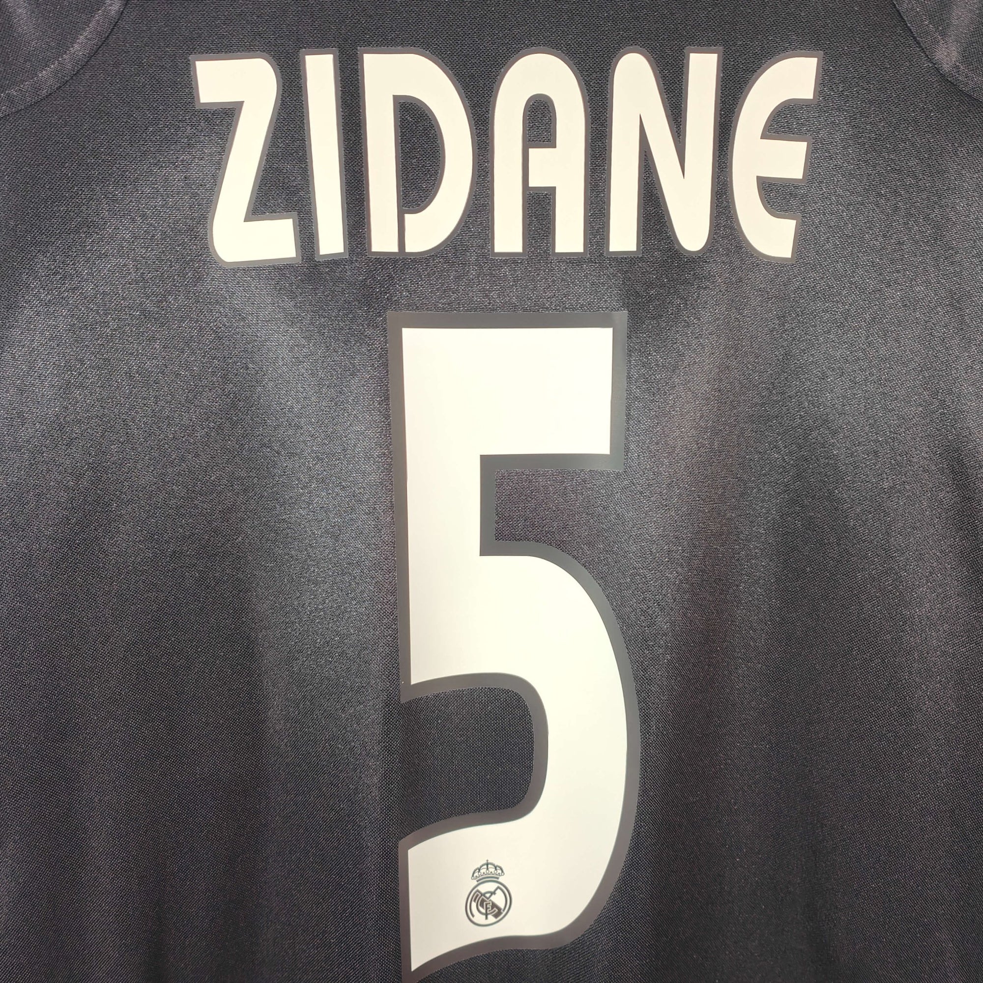 2004 - 05 Real Madrid Away Shirt Zidane 5 - 9/10 - (XL) - Eternal Pitch