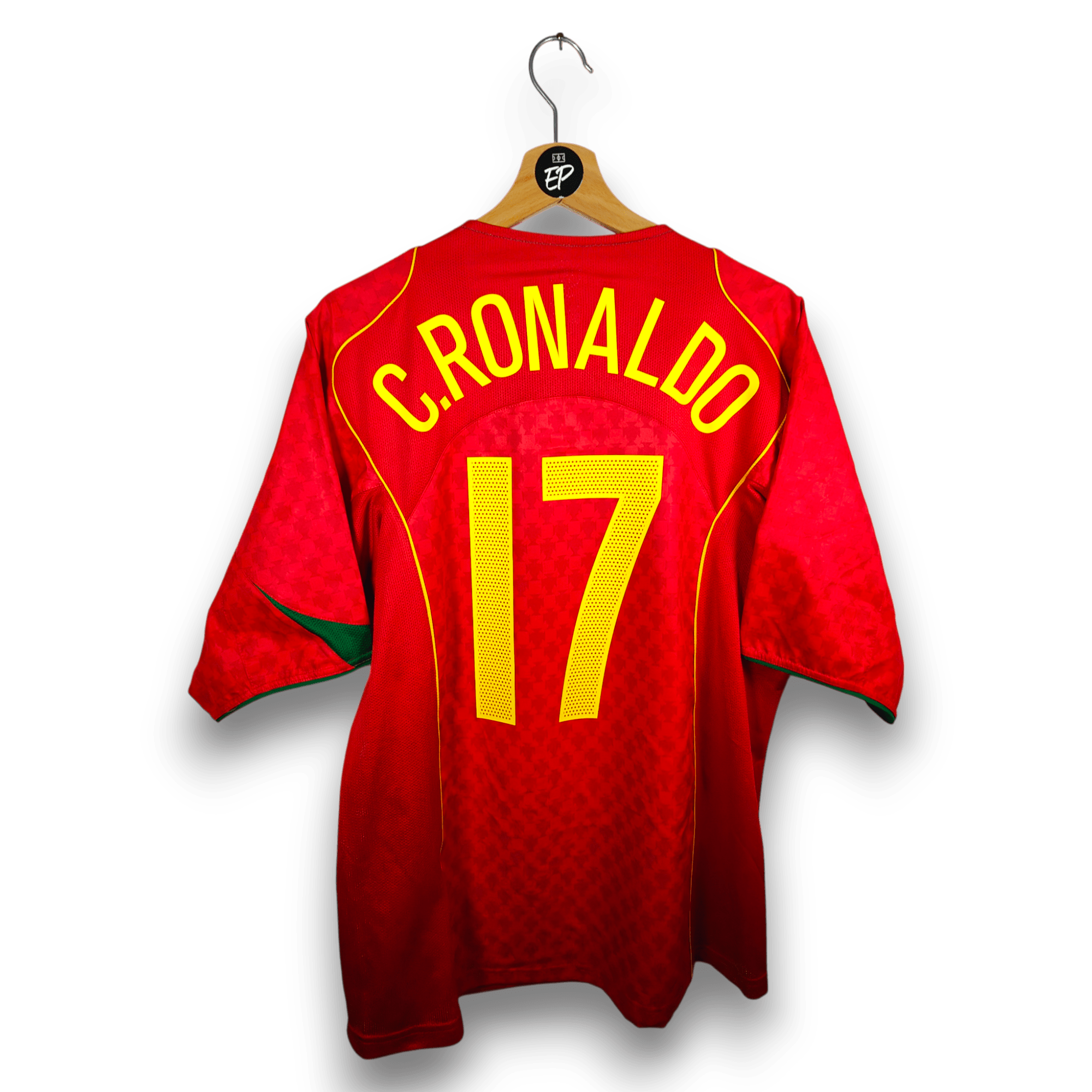 2004-06 Portugal Home Shirt Ronaldo #17 - 9.5/10 - (L) – 116612 