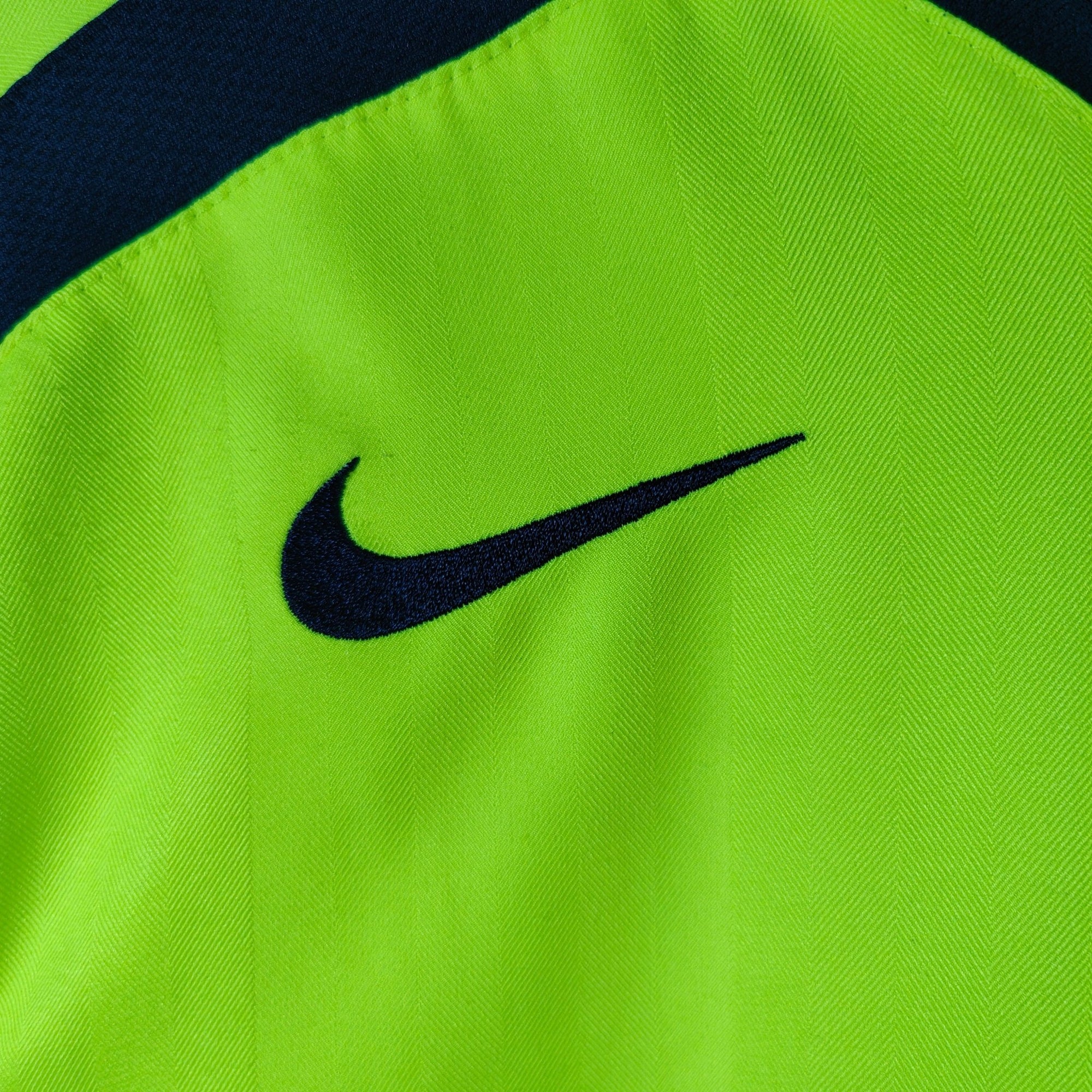2005 - 06 FC Barcelona Away Shirt Messi 30 - 9.5/10 - (M) - Eternal Pitch