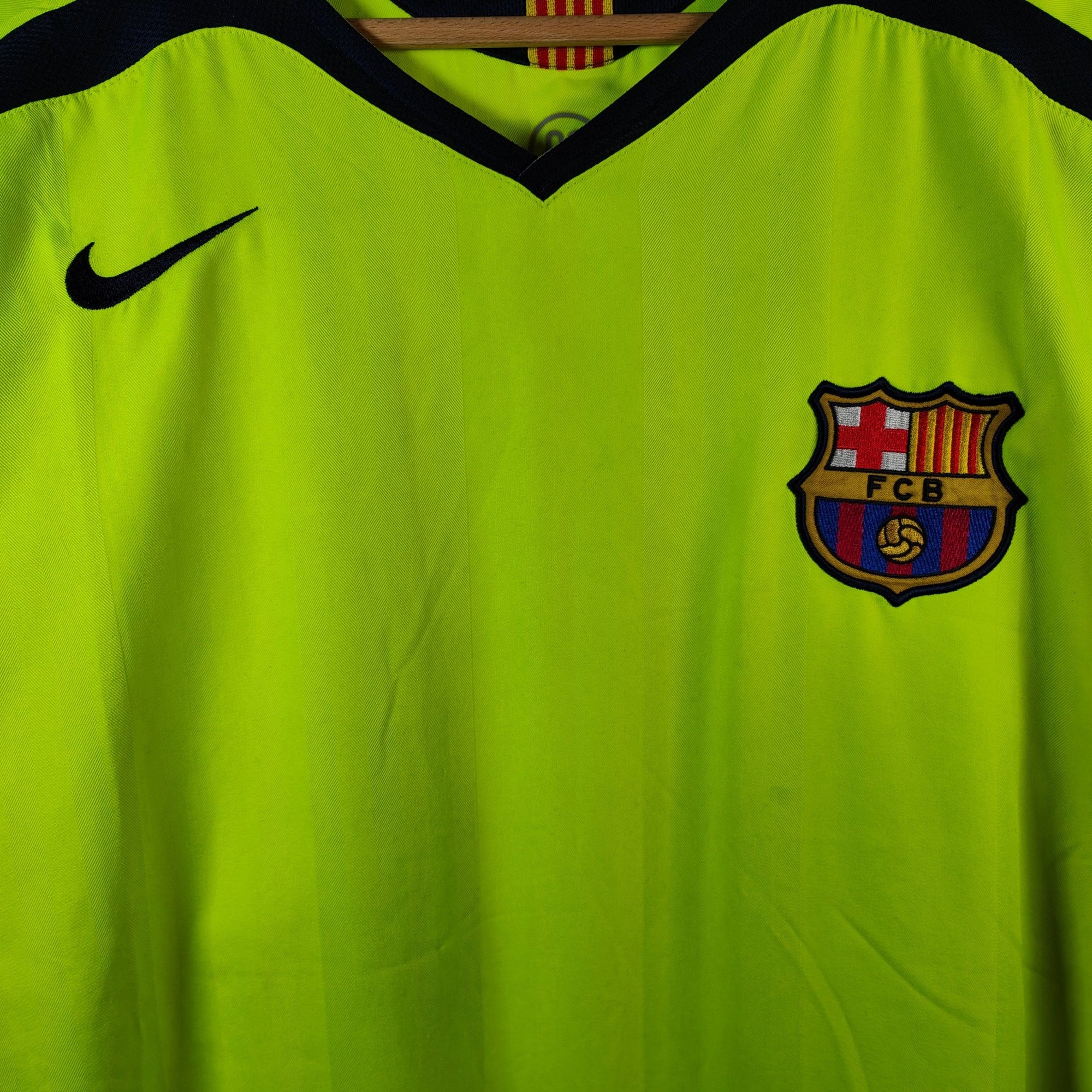 2005 - 06 FC Barcelona Away Shirt Ronaldinho 10 - 8.5/10 - (XL) - Eternal Pitch