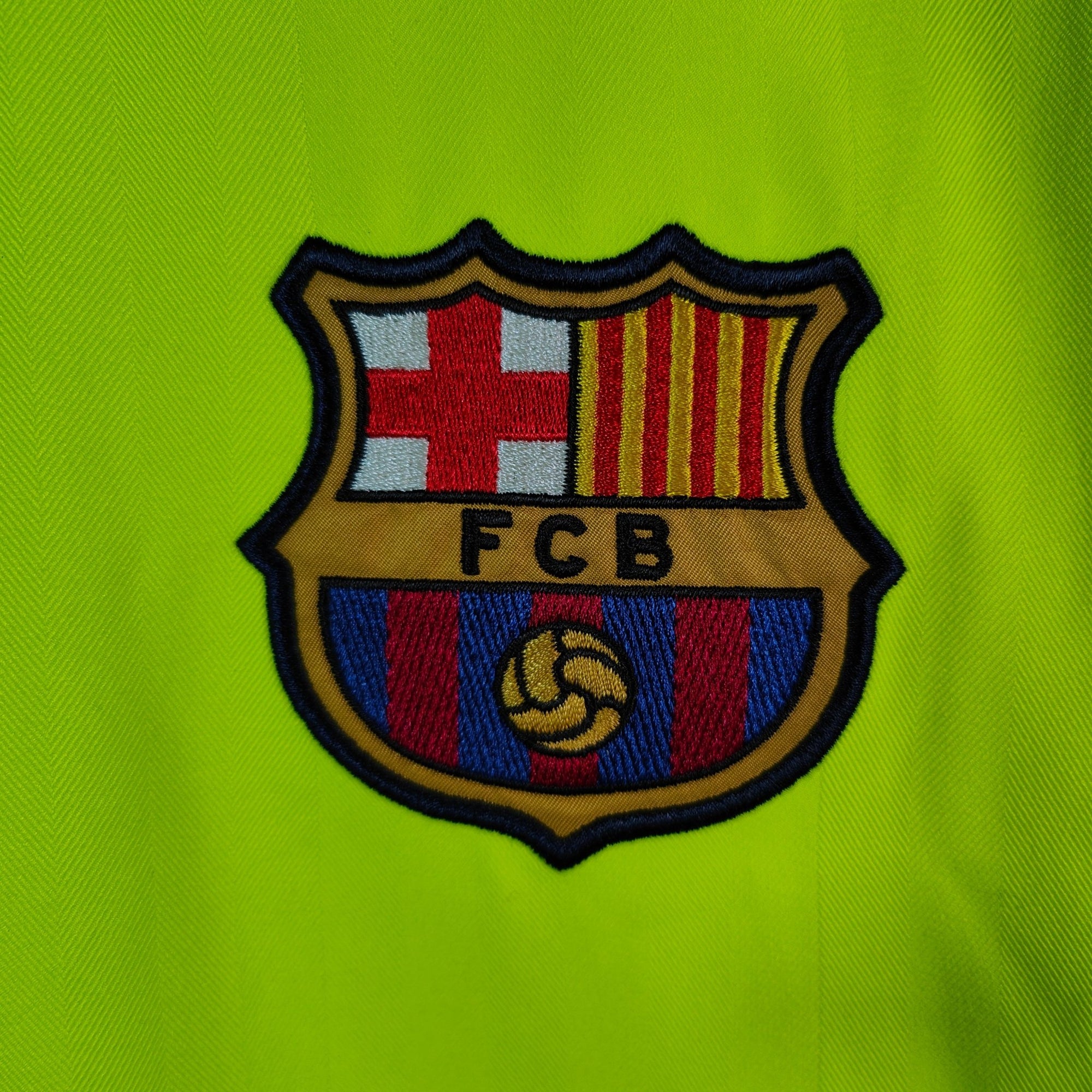 2005 - 06 FC Barcelona Away Shirt Ronaldinho 10 - 9/10 - (XL) - Eternal Pitch