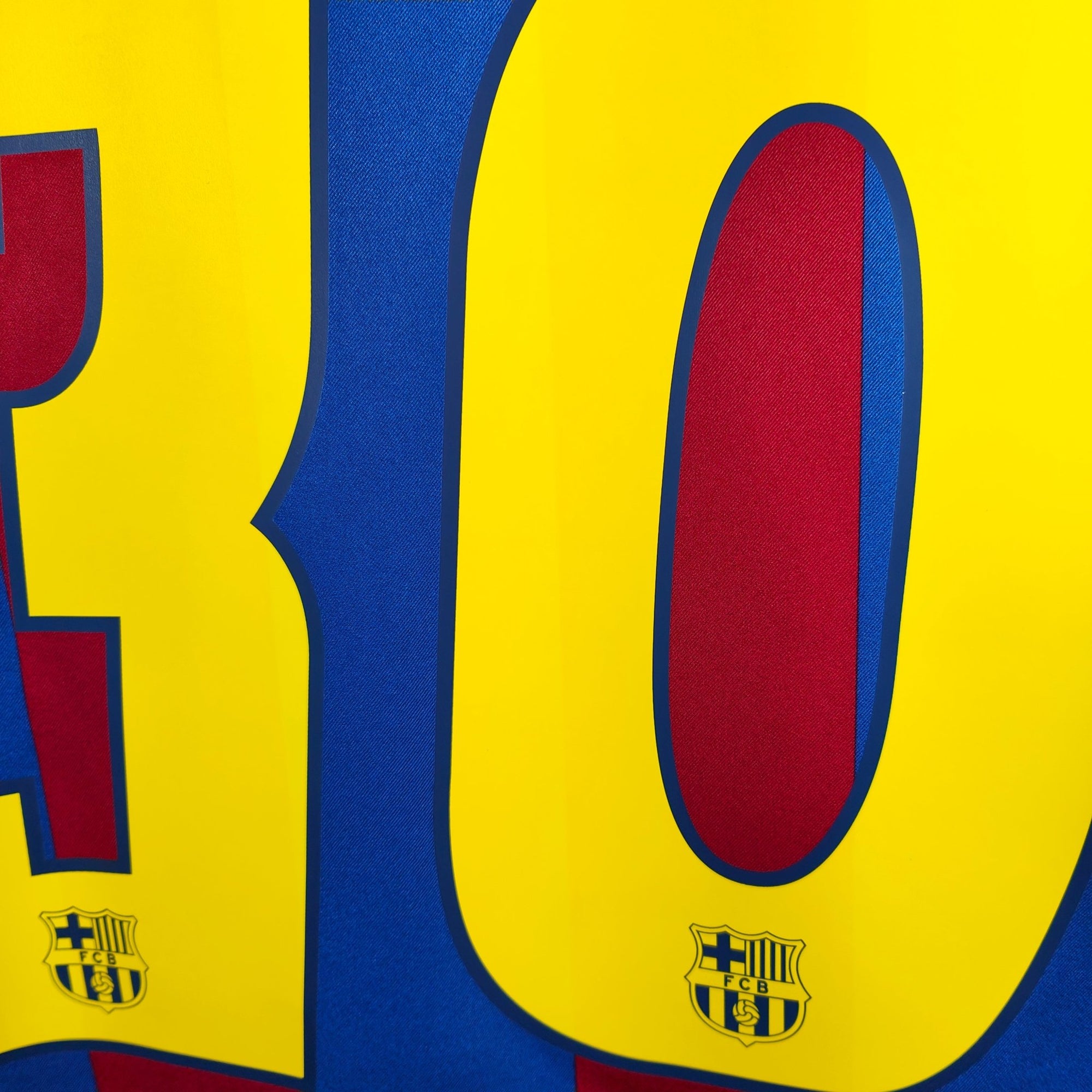 2005 - 06 FC Barcelona Home Shirt Messi 30 - 8/10 - (M) - Eternal Pitch