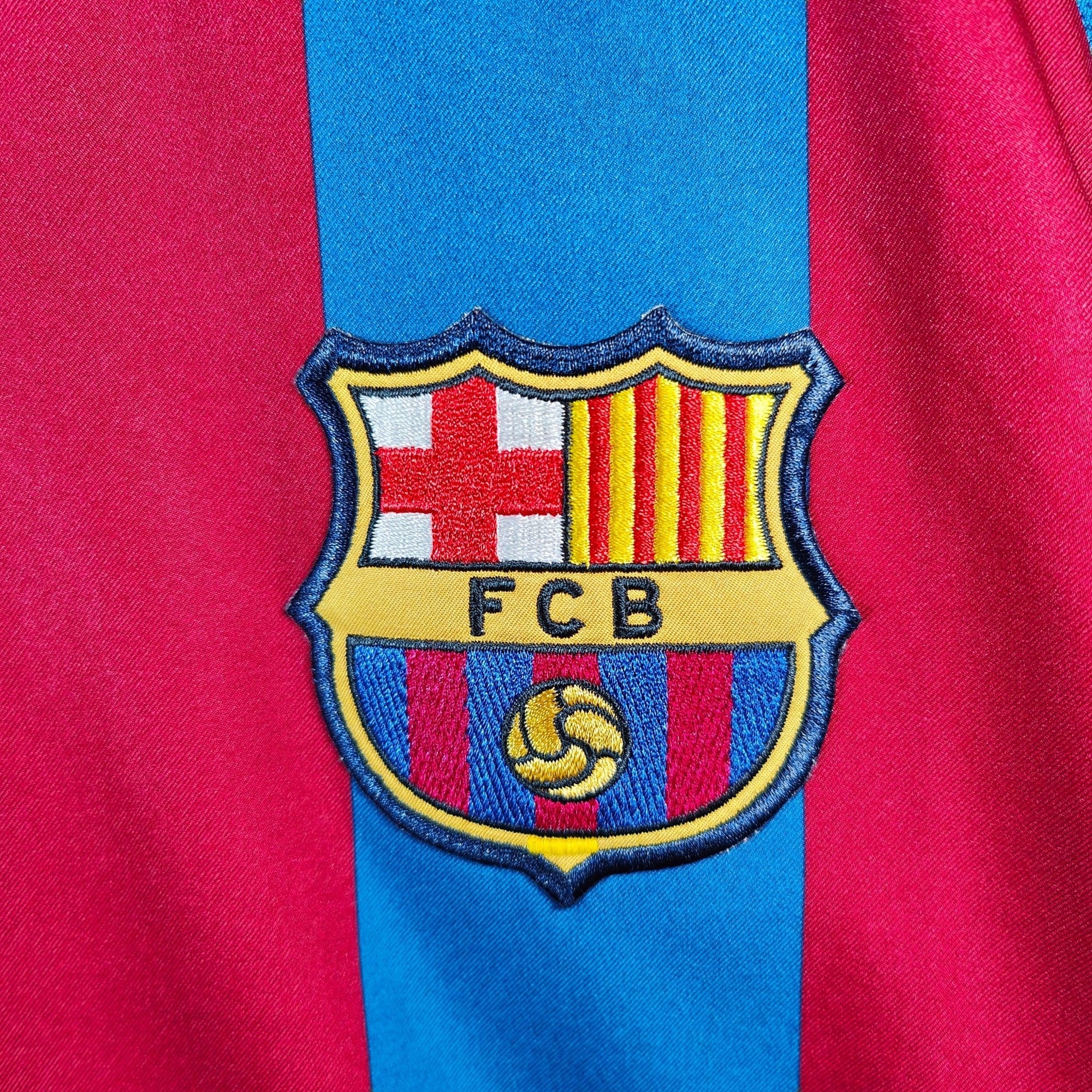 2005 - 06 FC Barcelona Home Shirt Messi 30 - 8/10 - (M) - Eternal Pitch
