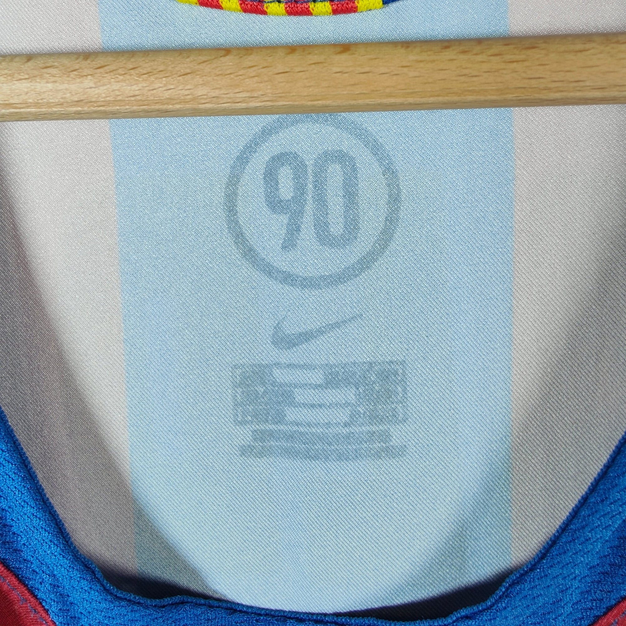 2005 - 06 FC Barcelona Home Shirt Ronaldinho 10 - 8/10 - (L) - Eternal Pitch