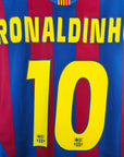 2005 - 06 FC Barcelona Home Shirt Ronaldinho 10 - 8/10 - (L) - Eternal Pitch