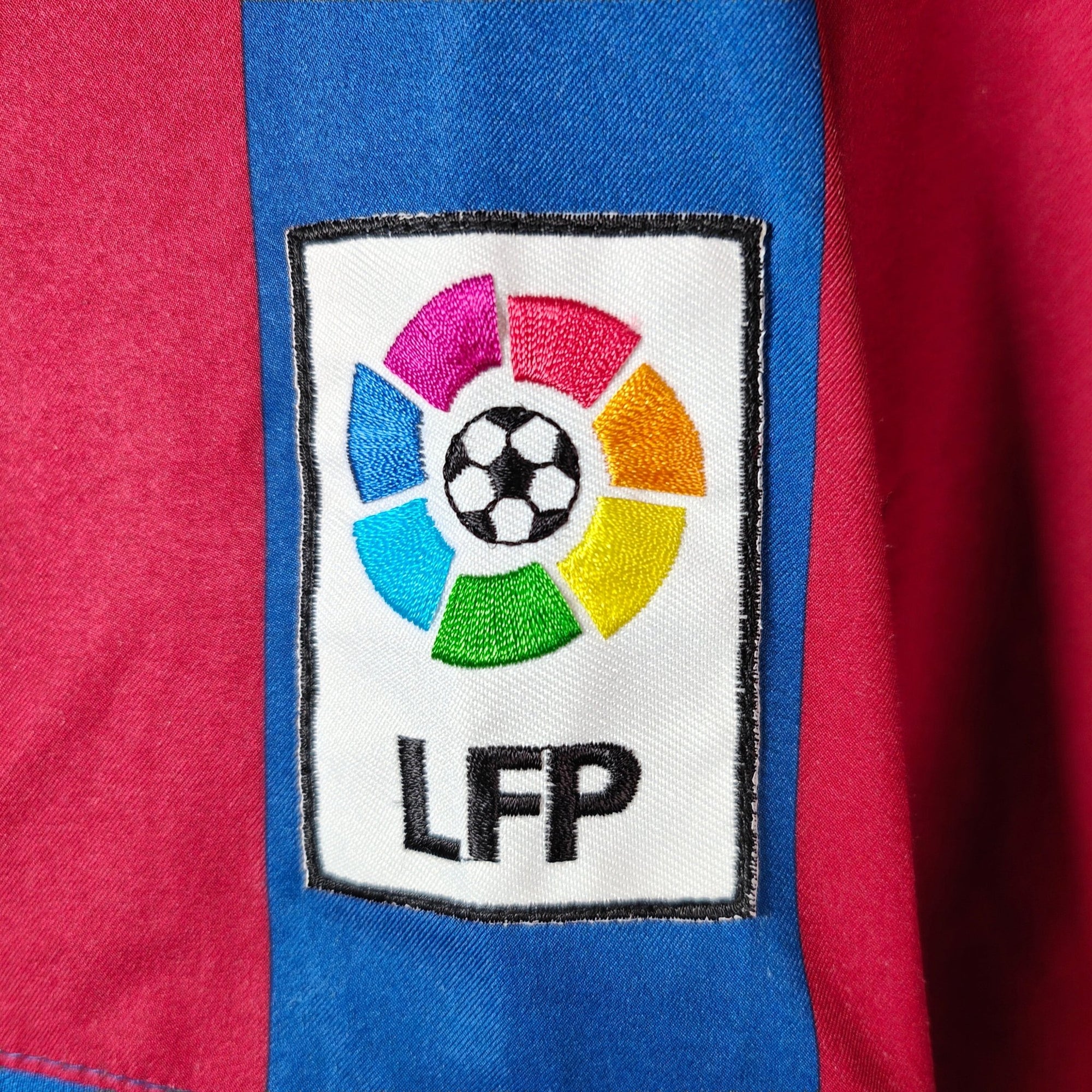 2005 - 06 FC Barcelona Home Shirt Ronaldinho 10 - 8/10 - (L) - Eternal Pitch