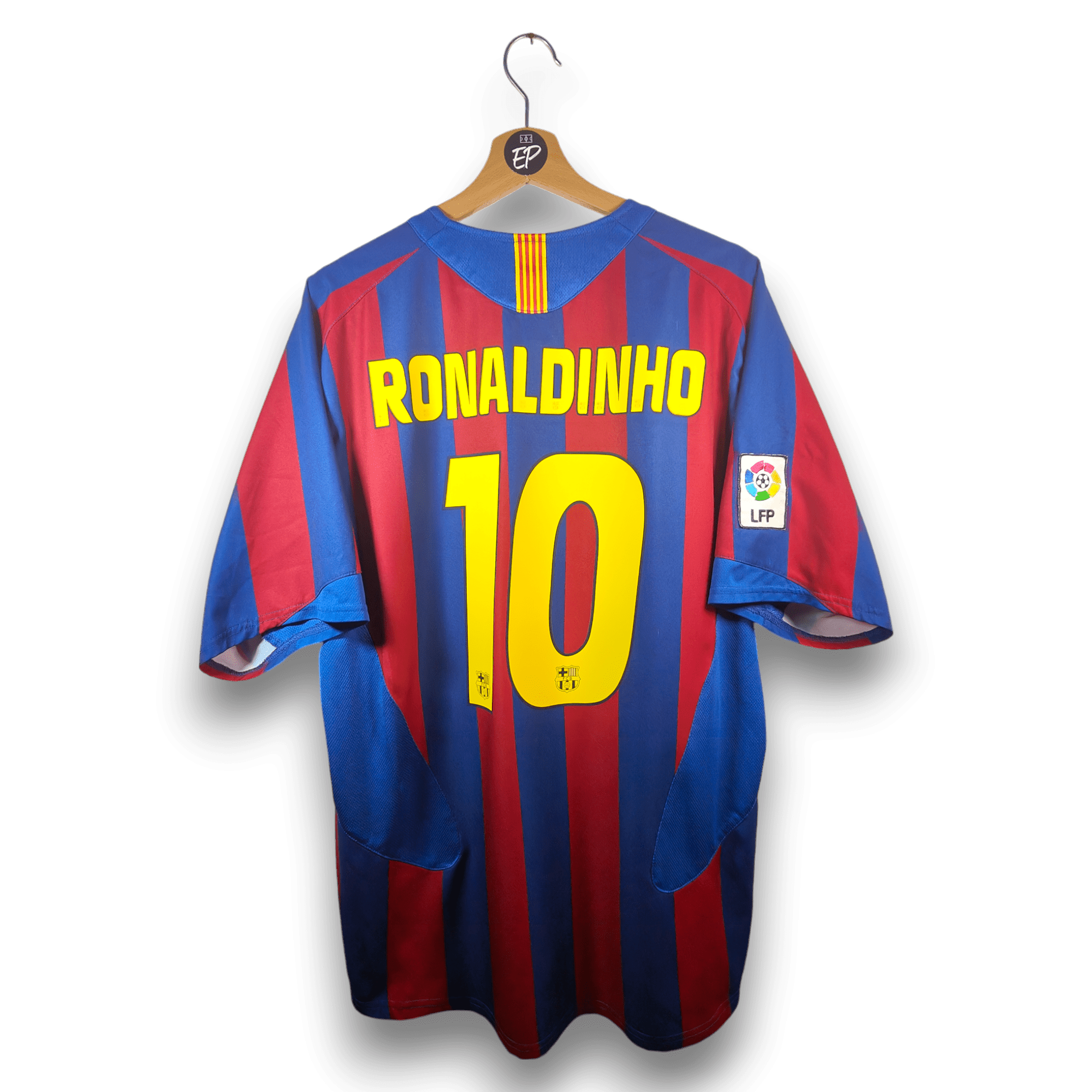 2005 - 06 FC Barcelona Home Shirt Ronaldinho 10 (L) - Eternal Pitch
