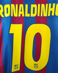 2005 - 06 FC Barcelona Home Shirt Ronaldinho 10 (L) - Eternal Pitch