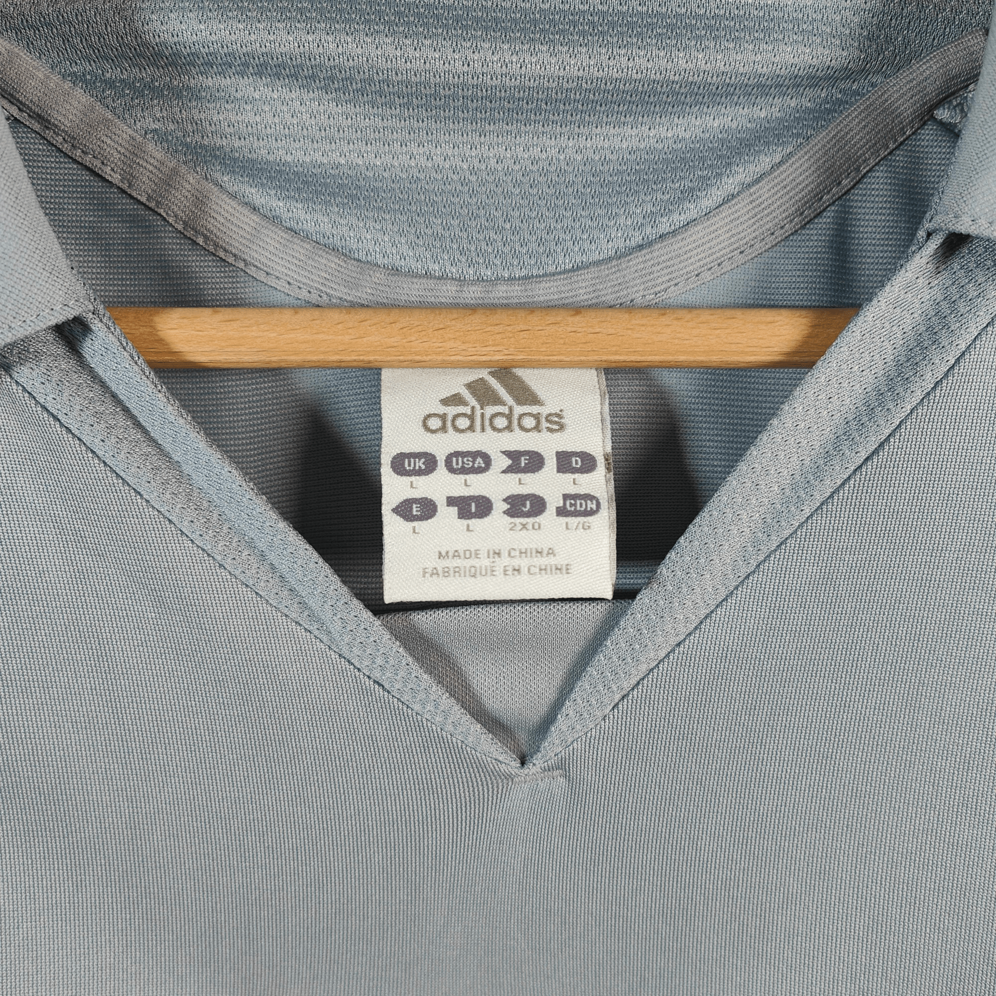 2005 - 06 Real Madrid Third Shirt Ronaldo 9 (L) - Eternal Pitch