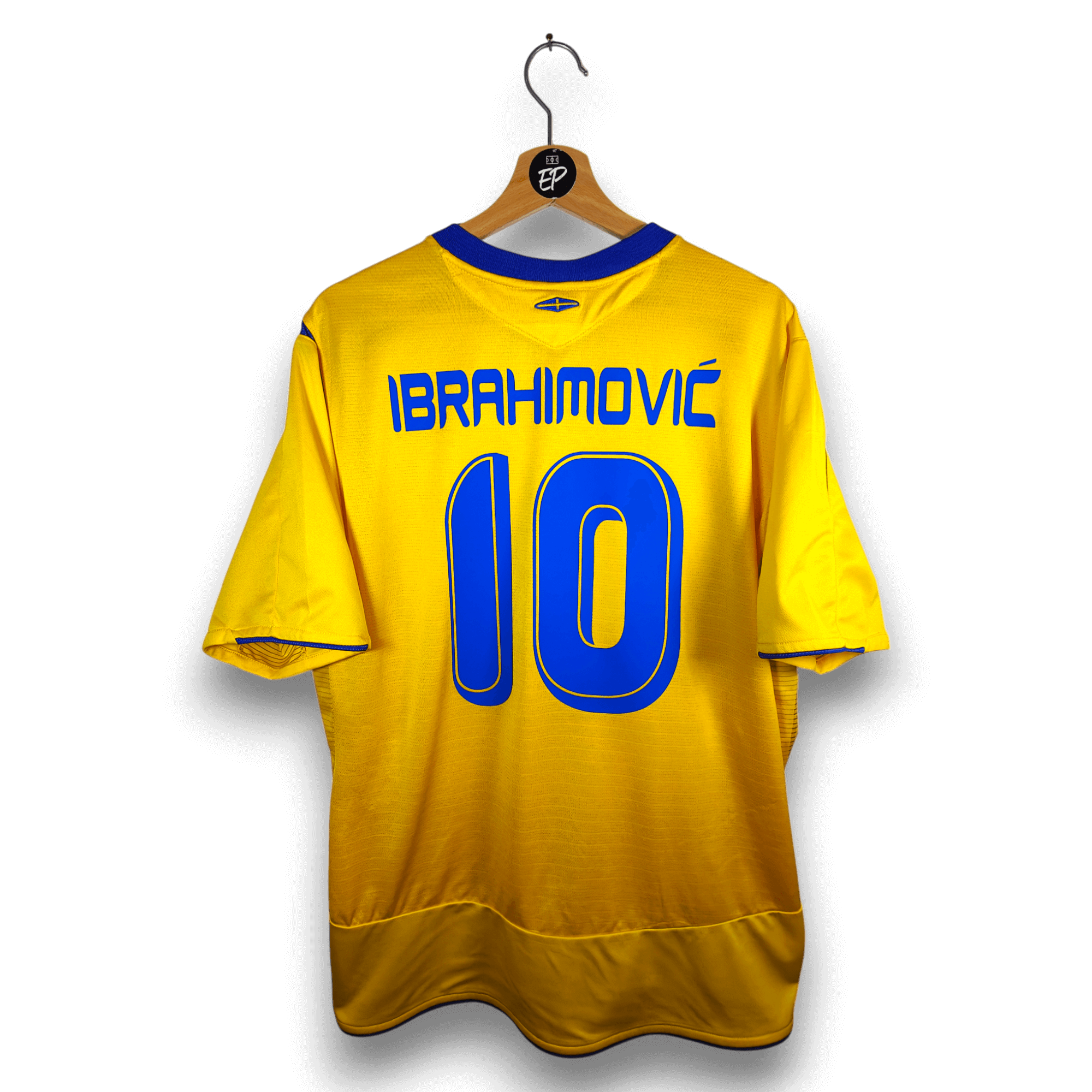2005 - 06 Sweden Home Shirt Ibrahimovic 10 - 9/10 - (XL) - Eternal Pitch