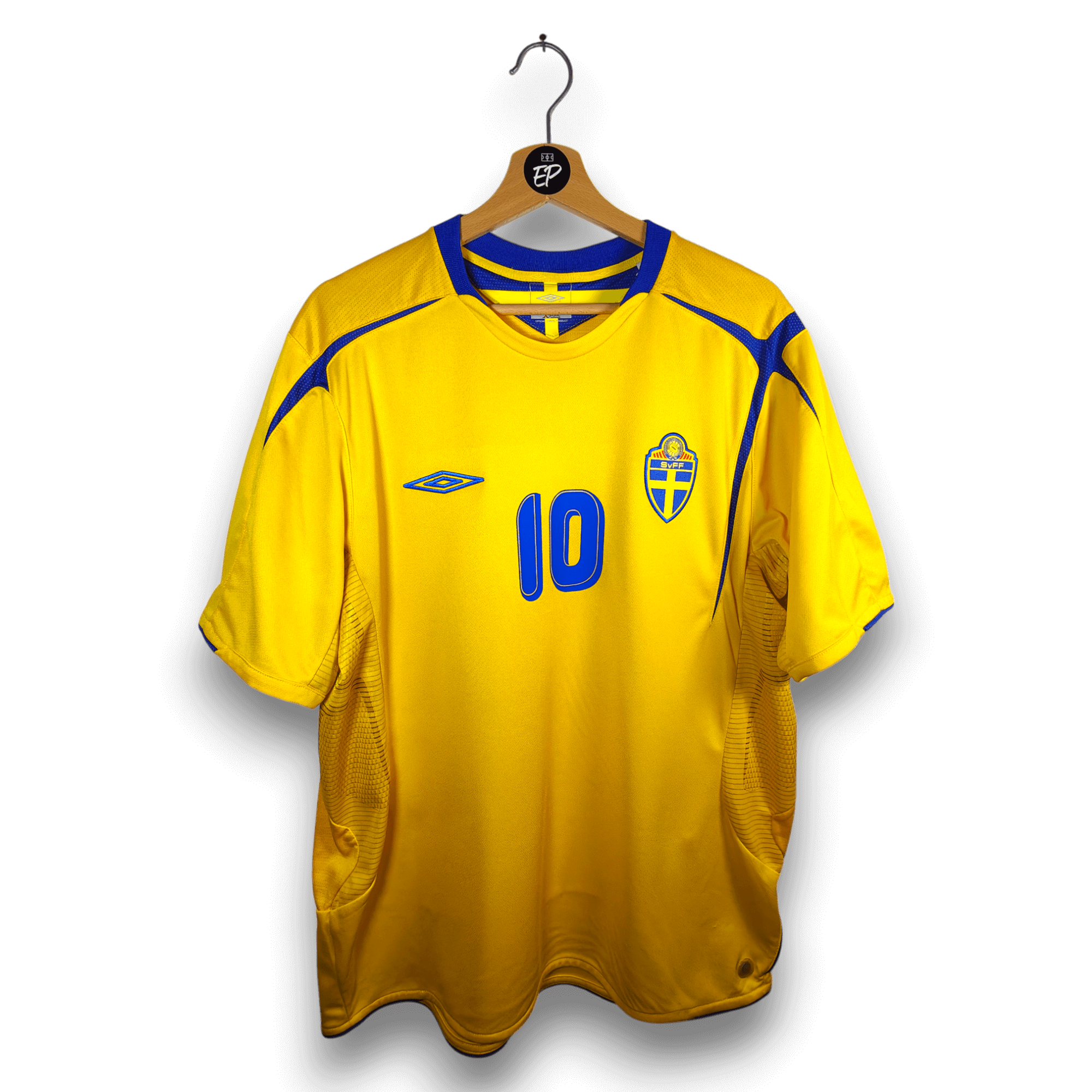 2005 - 06 Sweden Home Shirt Ibrahimovic 10 - 9/10 - (XL) - Eternal Pitch