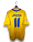 2005 - 06 Sweden Home Shirt Larsson 11 - 9/10 - (XL) - Eternal Pitch