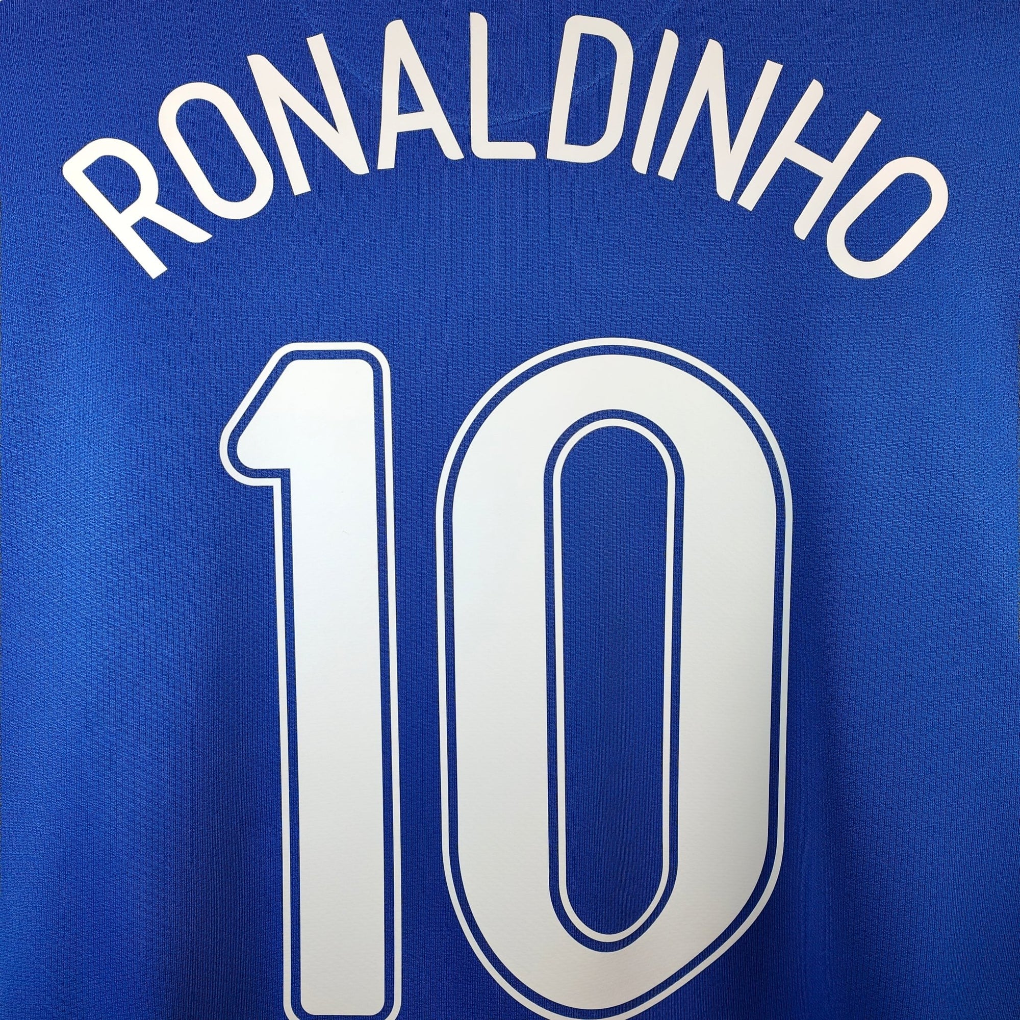 2006 - 07 Brazil Away Shirt Ronaldinho 10 - 9/10 - (L) - Eternal Pitch