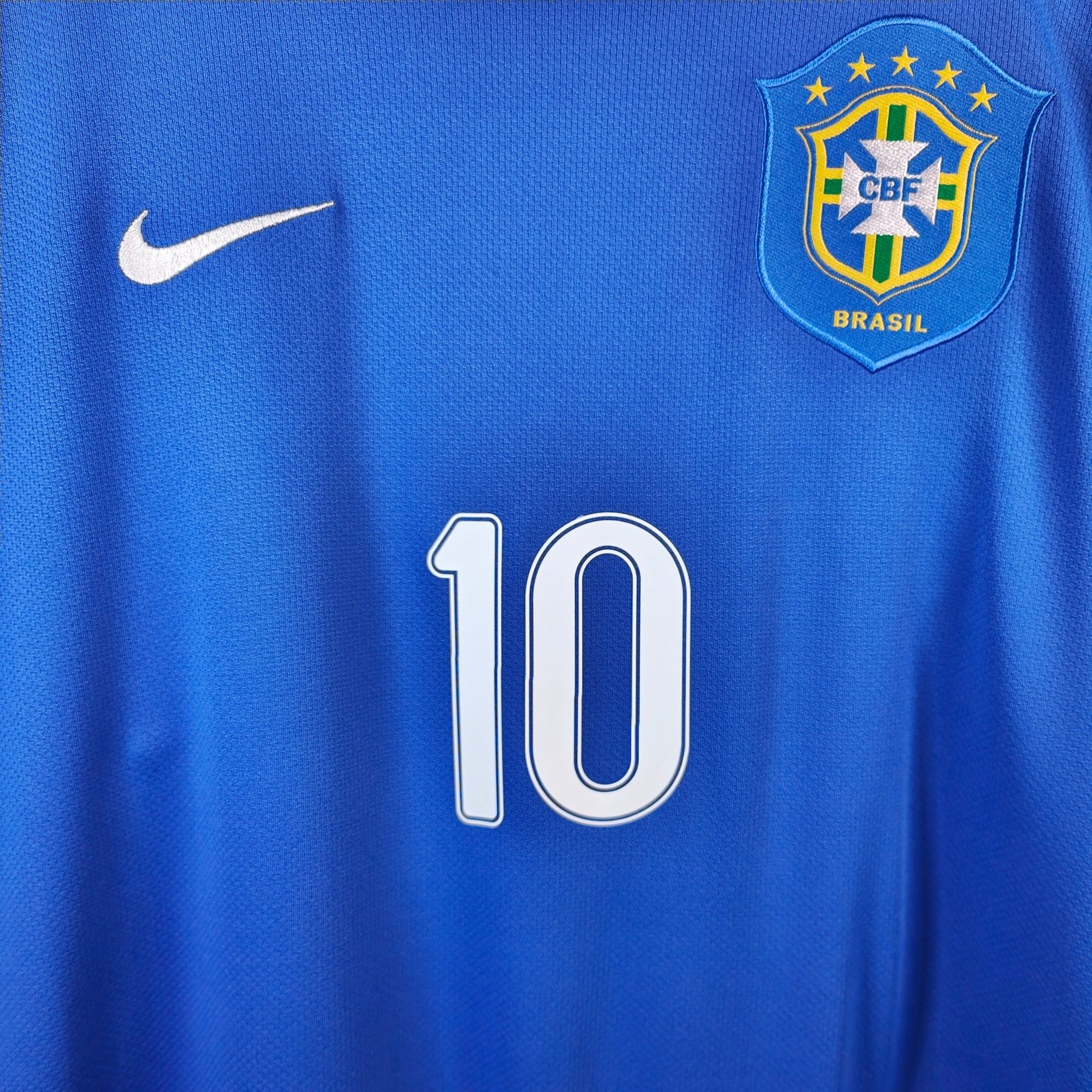 2006 - 07 Brazil Away Shirt Ronaldinho 10 - 9/10 - (L) - Eternal Pitch