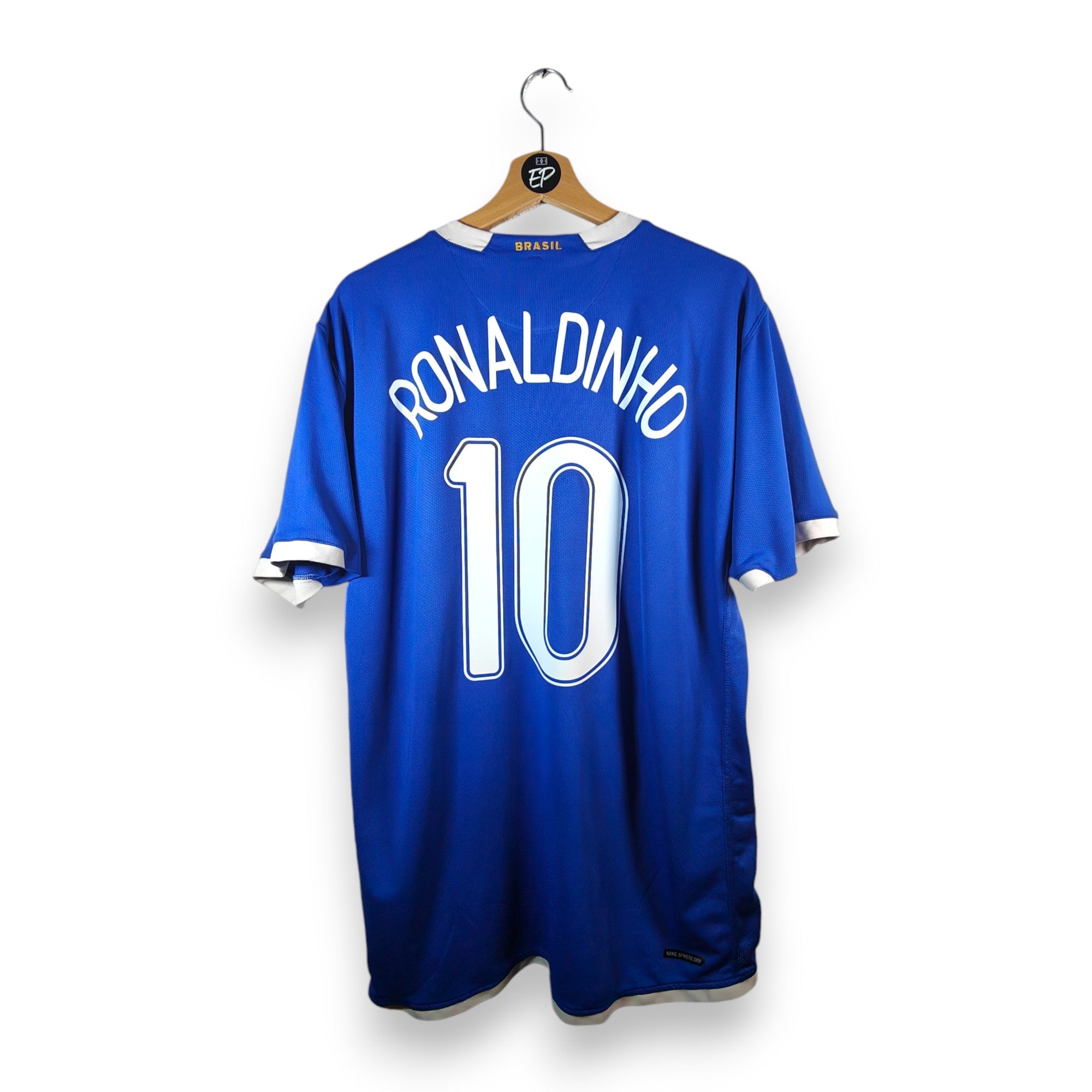2006 - 07 Brazil Away Shirt Ronaldinho 10 (XL) - Eternal Pitch