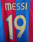 2006 - 07 FC Barcelona Home Shirt Messi 19 (XL) - Eternal Pitch