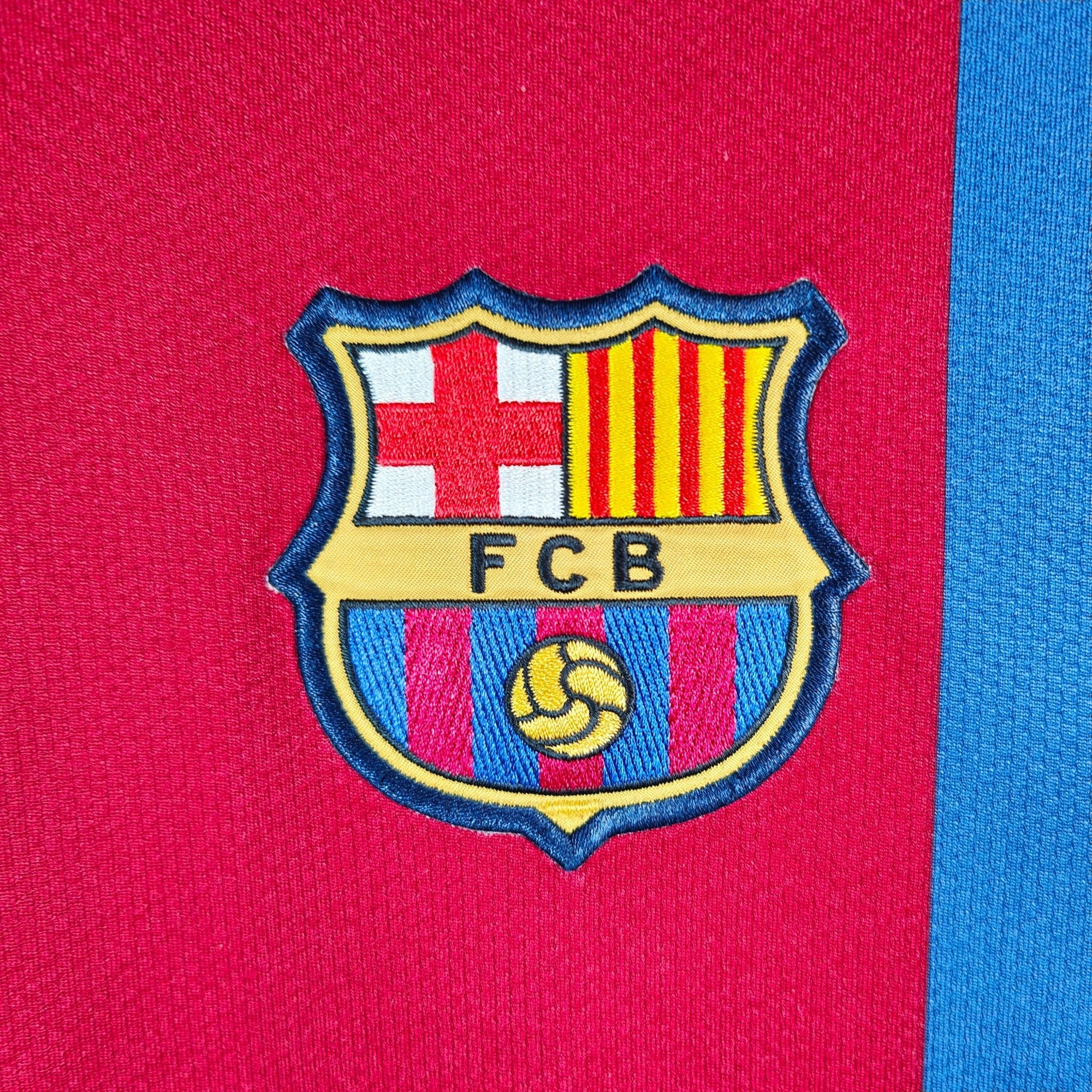 2006 - 07 FC Barcelona Home Shirt Ronaldinho 10 - 8/10 - (L) - Eternal Pitch