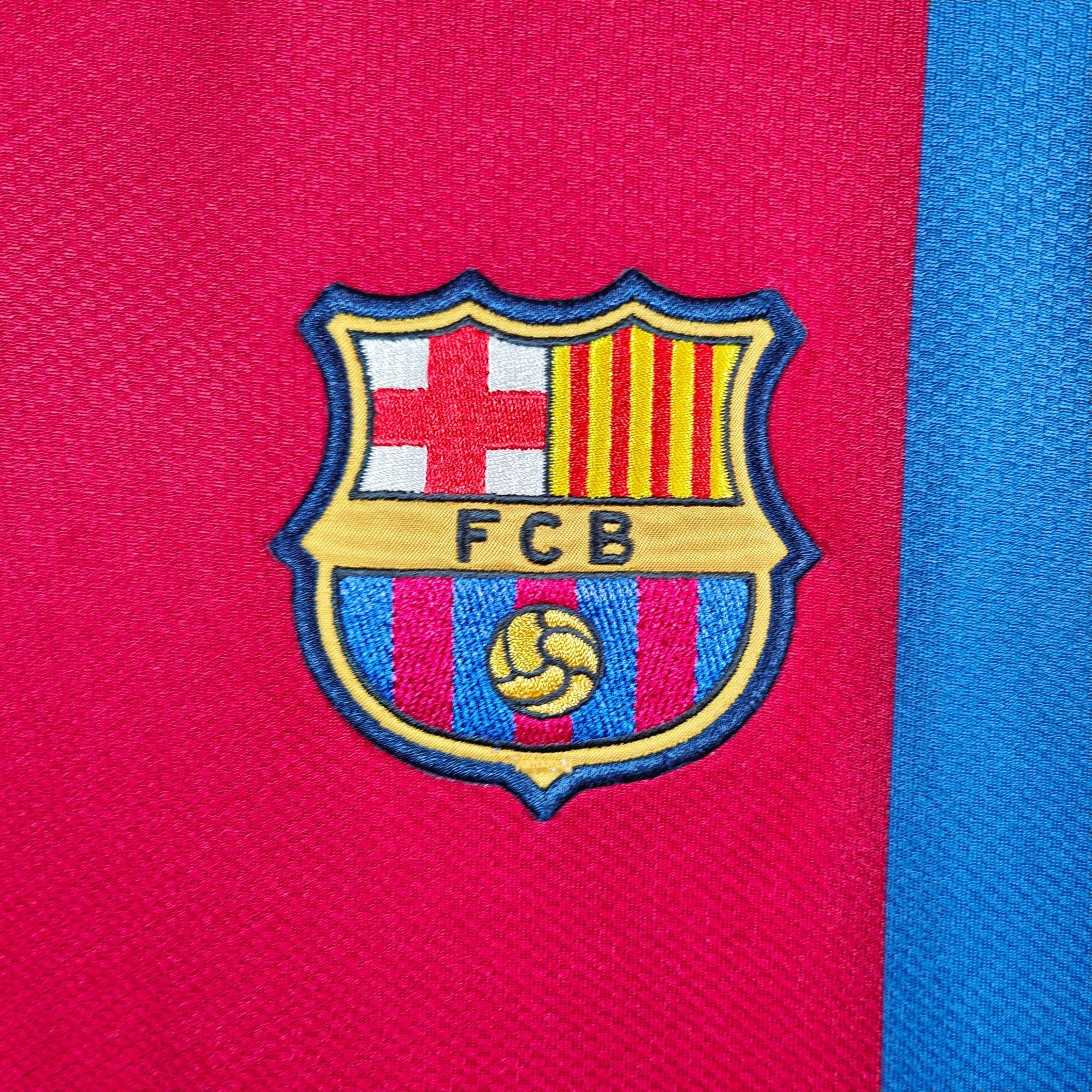 2006 - 07 FC Barcelona Home Shirt Ronaldinho 10 - 8.5/10 - (L) - Eternal Pitch