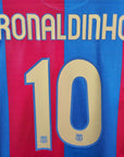2006 - 07 FC Barcelona Home Shirt Ronaldinho 10 - 8.5/10 - (L) - Eternal Pitch