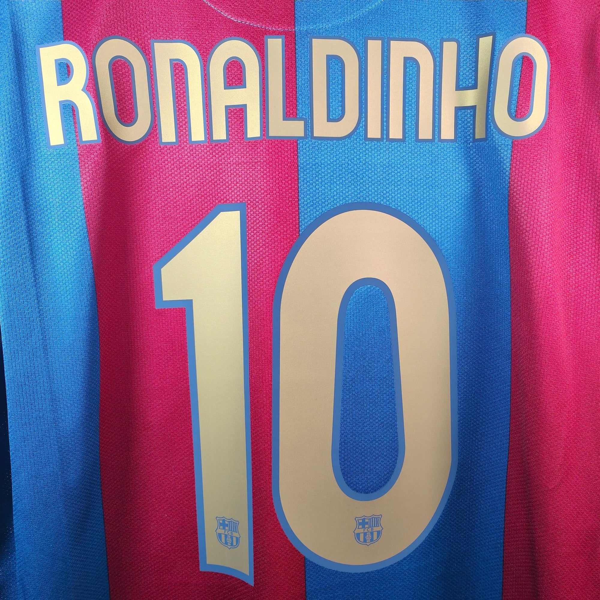 2006 - 07 FC Barcelona Home Shirt Ronaldinho 10 - 9/10 - (XL) - Eternal Pitch