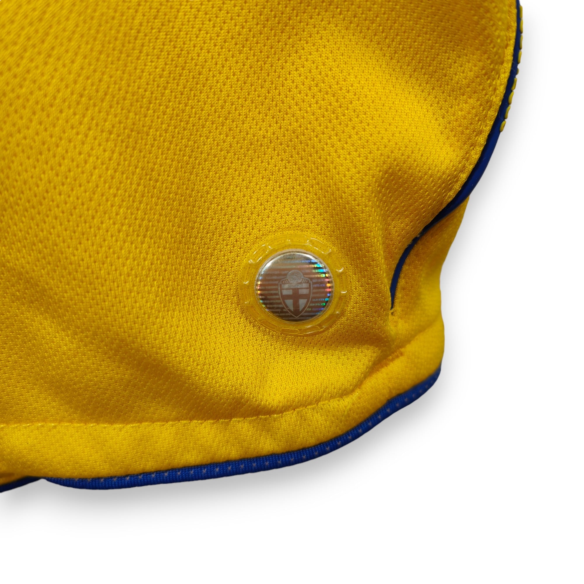 2006 - 07 Sweden Home Shirt Ibrahimovic 11 (L) - Eternal Pitch