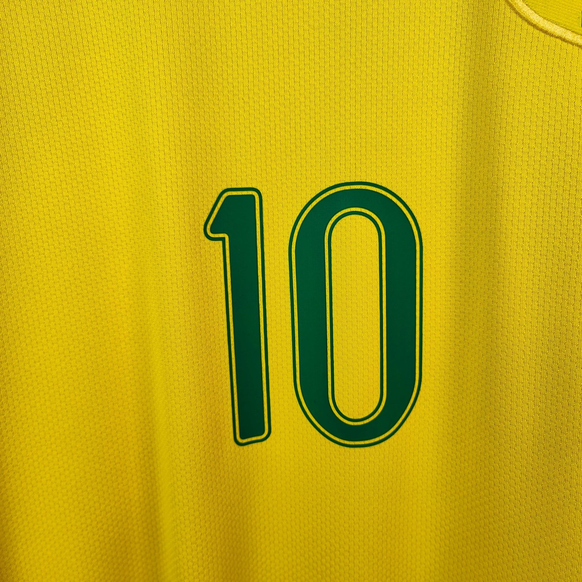 2006 - 08 Brazil Home Shirt Ronaldinho 10 - 8/10 - (L) - Eternal Pitch