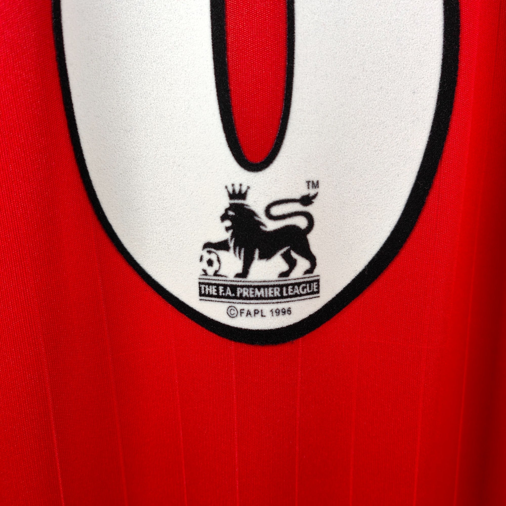 2006 - 08 Liverpool Home Shirt Gerrard 8 (L) - Eternal Pitch