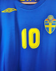 2006 - 08 Sweden Away Shirt Ibrahimovic 10 (L) - Eternal Pitch