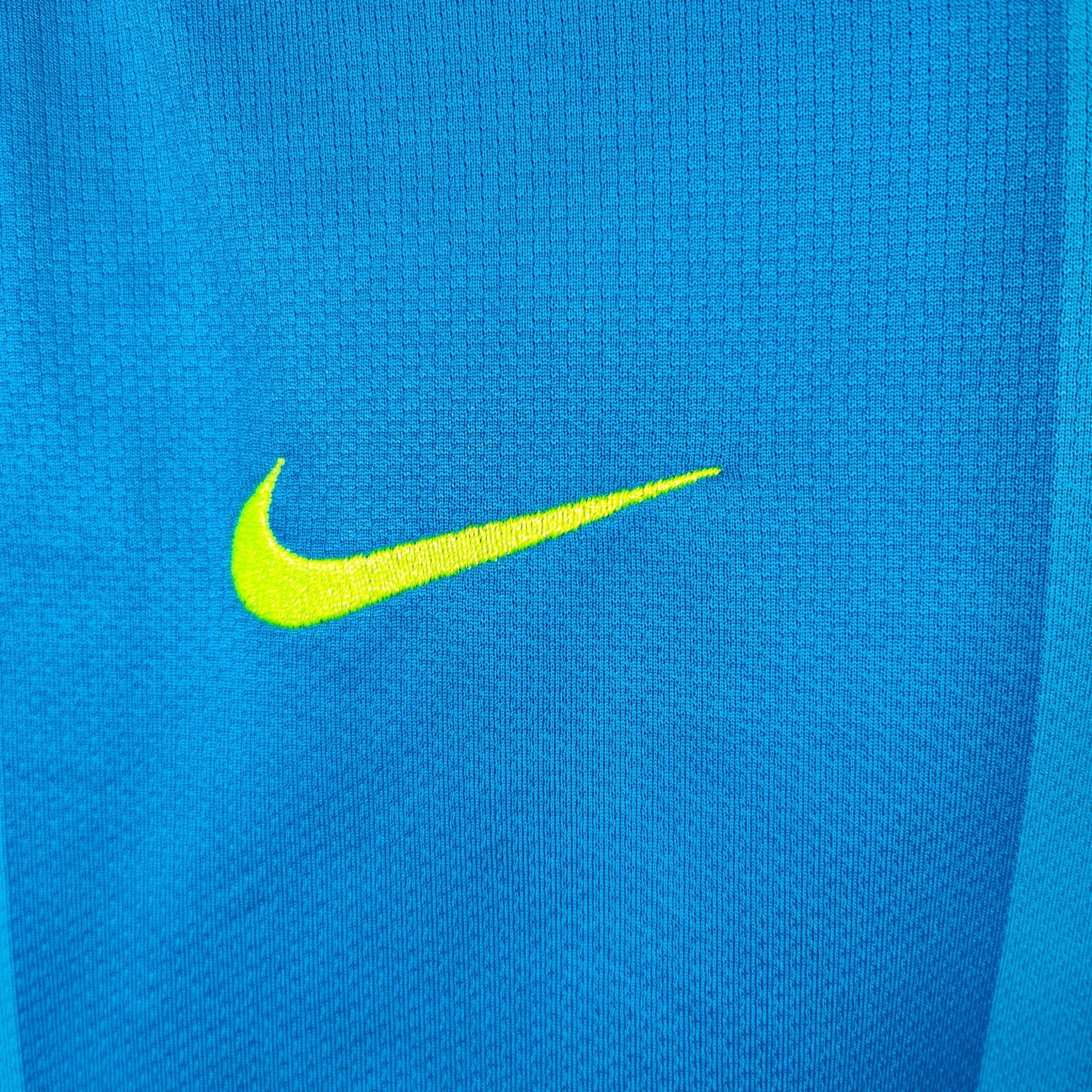 2007 - 08 FC Barcelona Away Shirt Messi 19 - 9/10 - (M) - Eternal Pitch