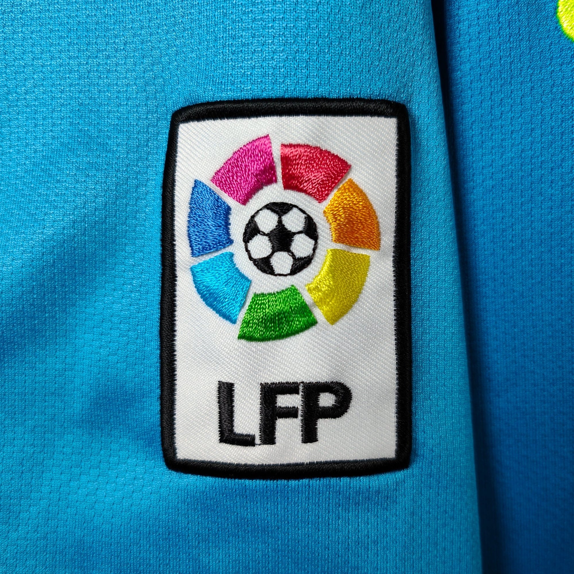 2007 - 08 FC Barcelona Away Shirt Messi 19 - 9/10 - (XL) - Eternal Pitch