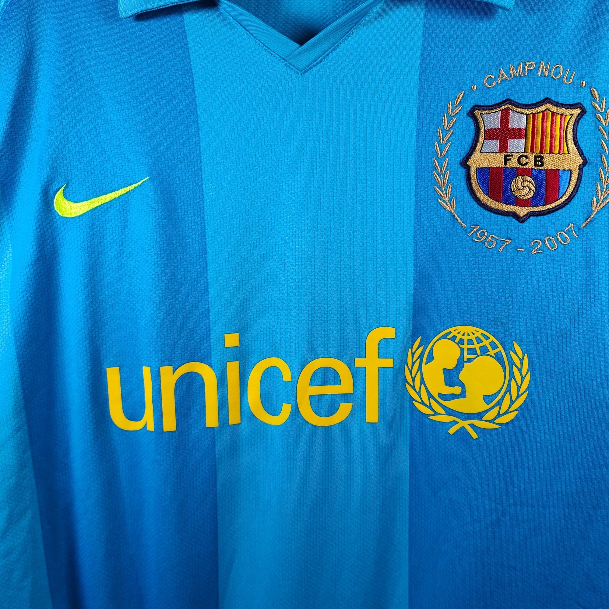 2007 - 08 FC Barcelona Away Shirt Messi 19 (L) - Eternal Pitch