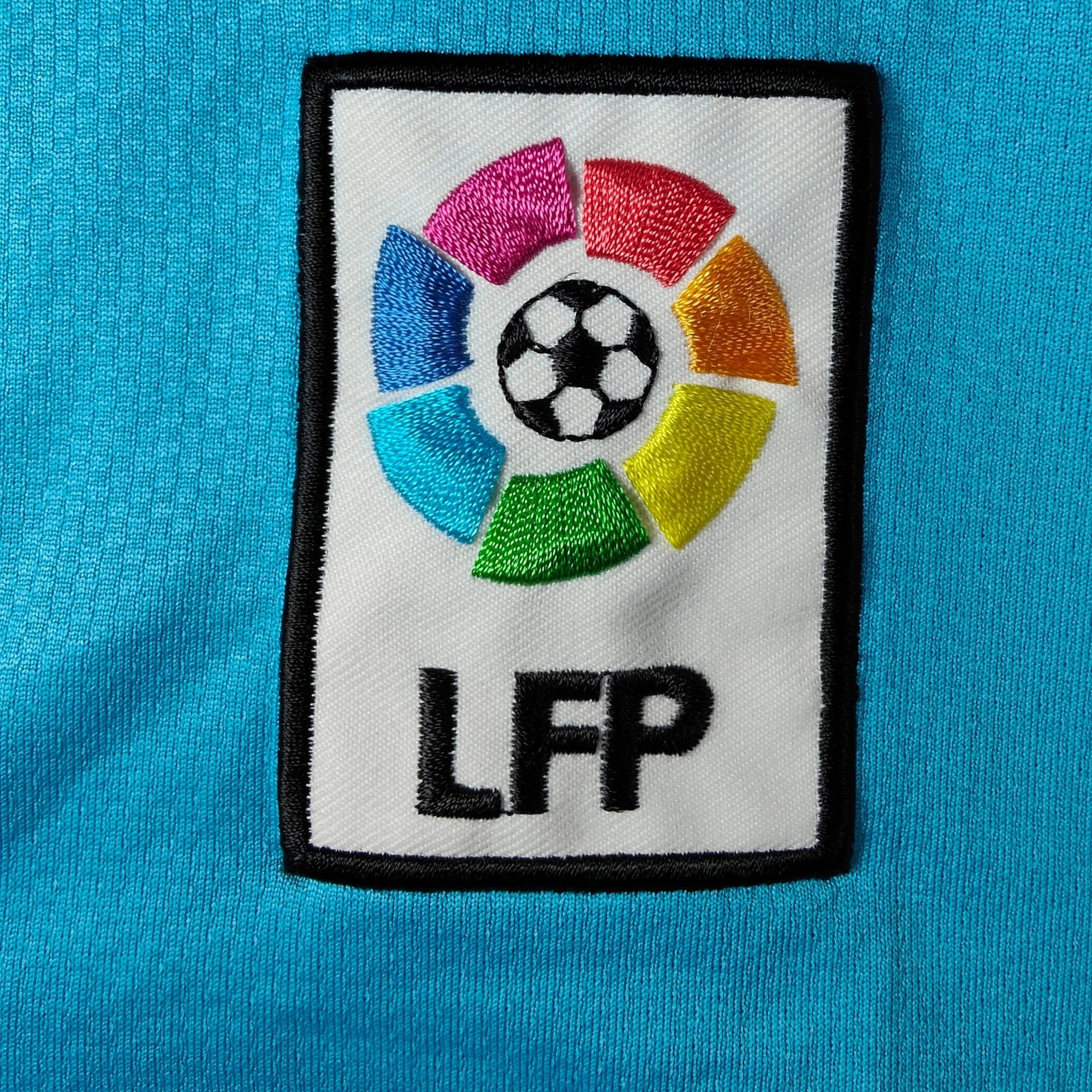 2007 - 08 FC Barcelona Away Shirt Messi 19 (L) - Eternal Pitch