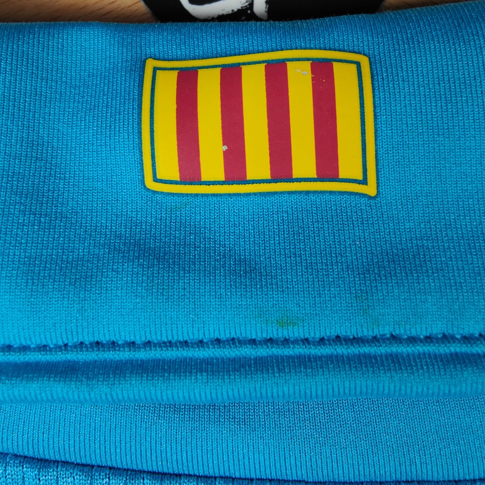 2007 - 08 FC Barcelona Away Shirt Messi 19 (L) - Eternal Pitch