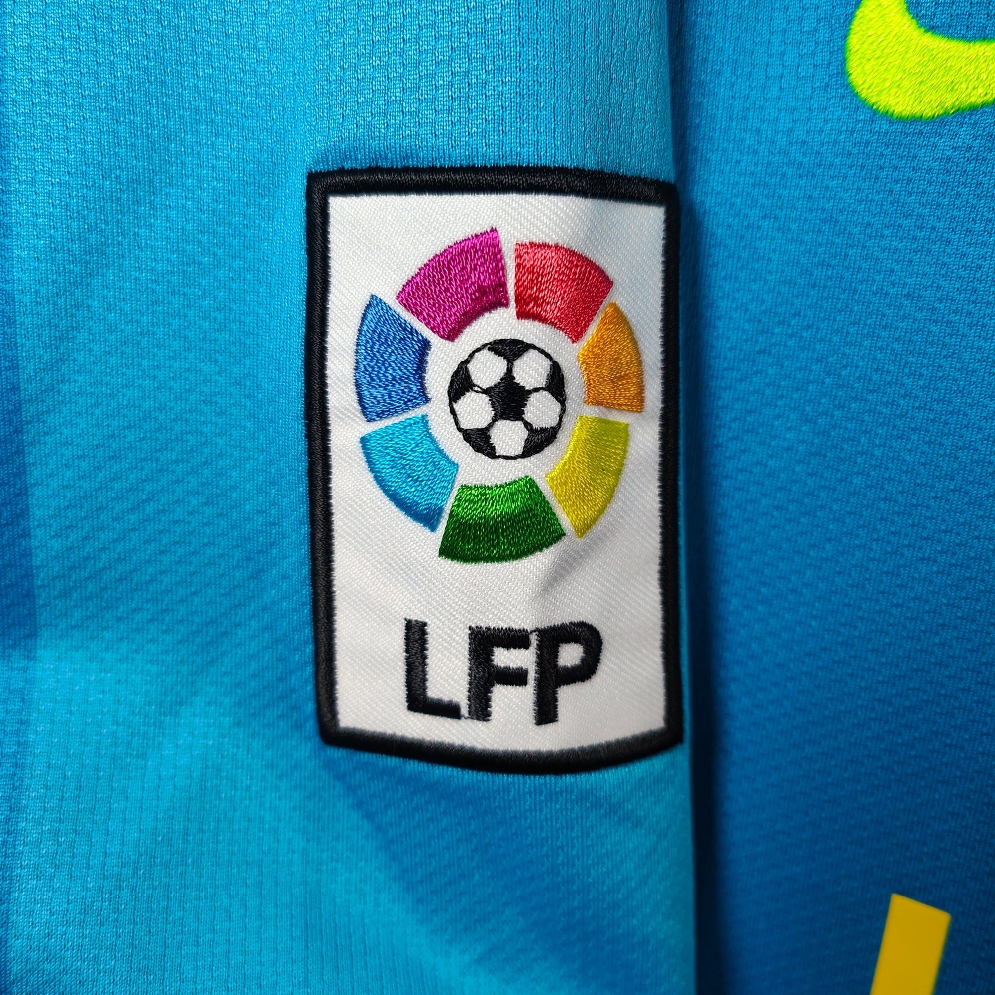 2007 - 08 FC Barcelona Away Shirt Ronaldinho 10 (XL) - Eternal Pitch