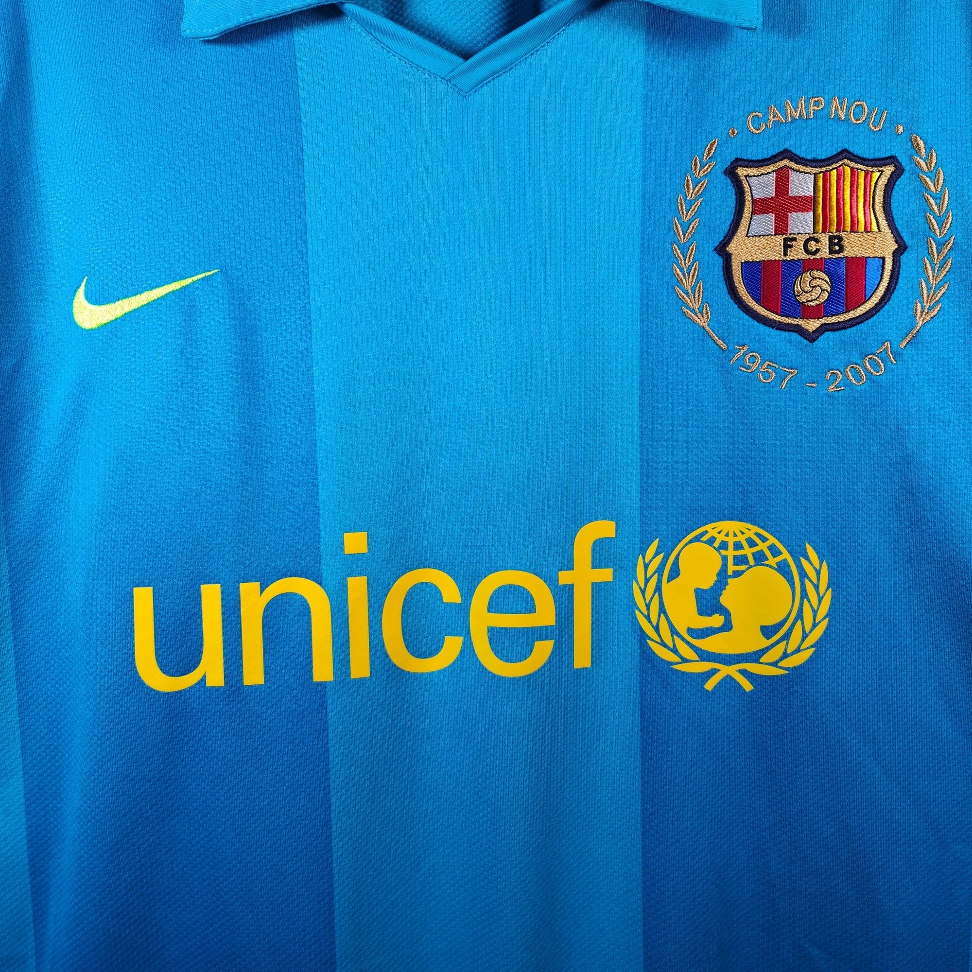 2007 - 08 FC Barcelona Away Shirt Ronaldinho 10 (XL) - Eternal Pitch