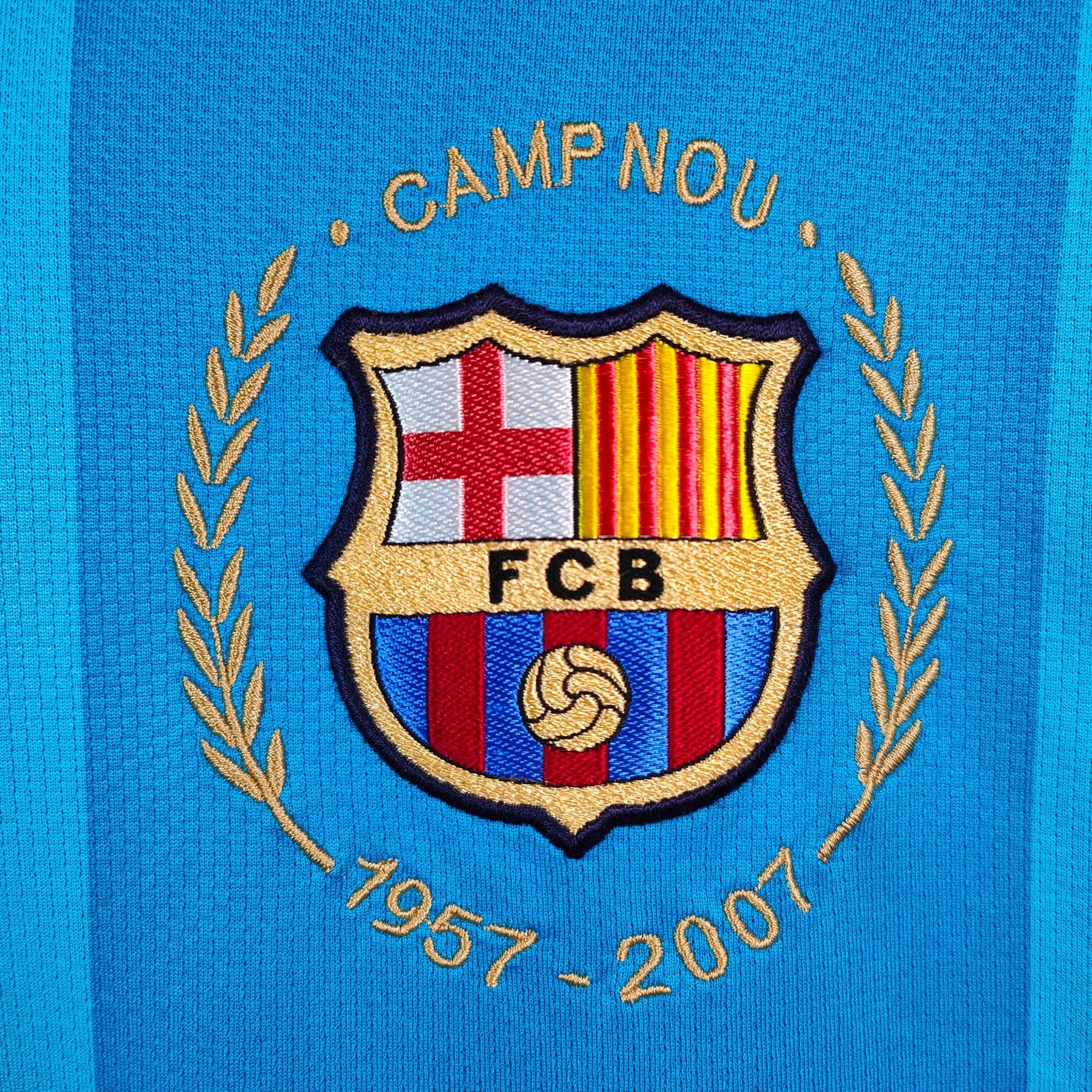 2007 - 08 FC Barcelona Away Shirt Ronaldinho 10 (XL) - Eternal Pitch