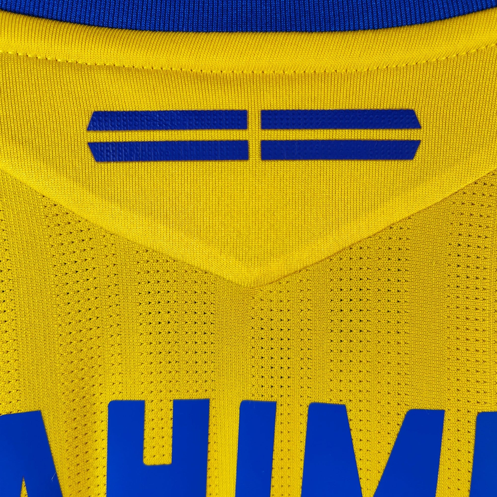 2007 - 09 Sweden Home Shirt Ibrahimovic 10 - 9/10 - (M) - Eternal Pitch