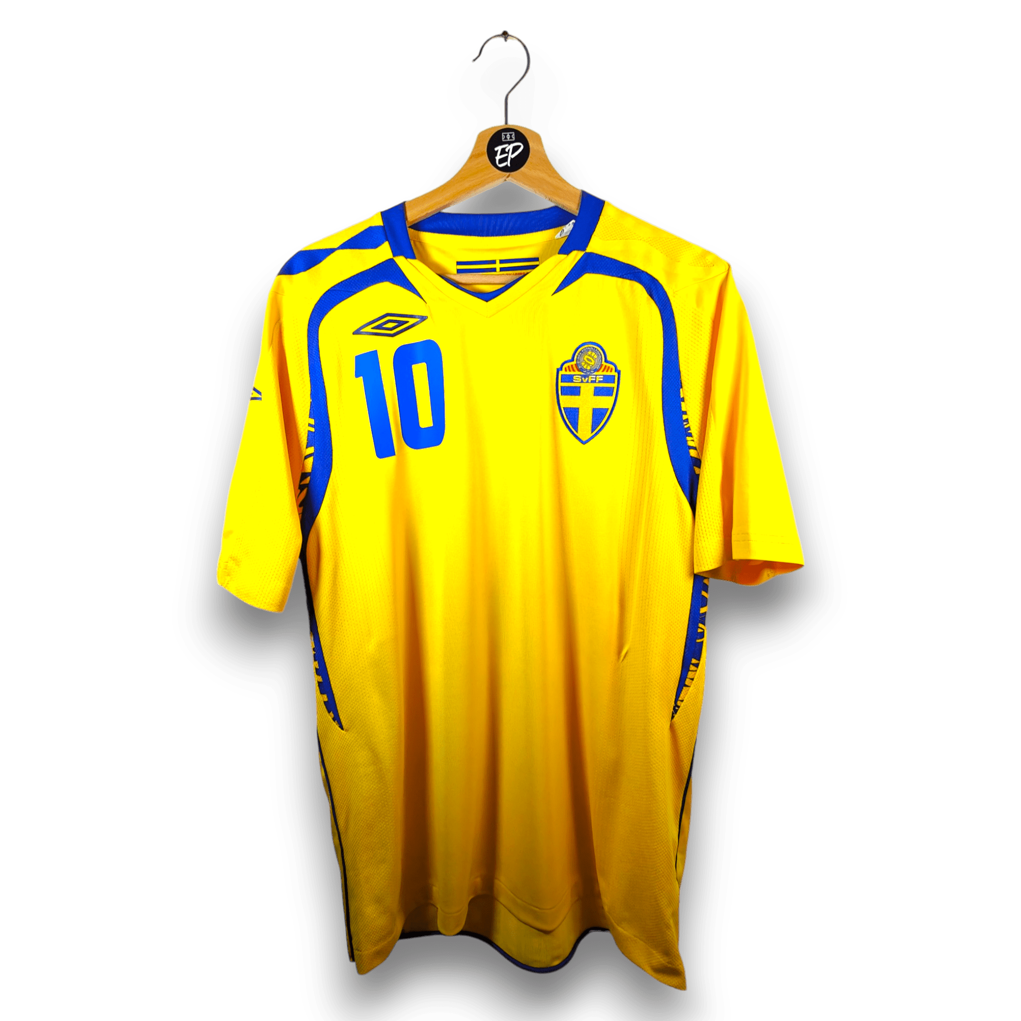2007 - 09 Sweden Home Shirt Ibrahimovic 10 (M) - Eternal Pitch