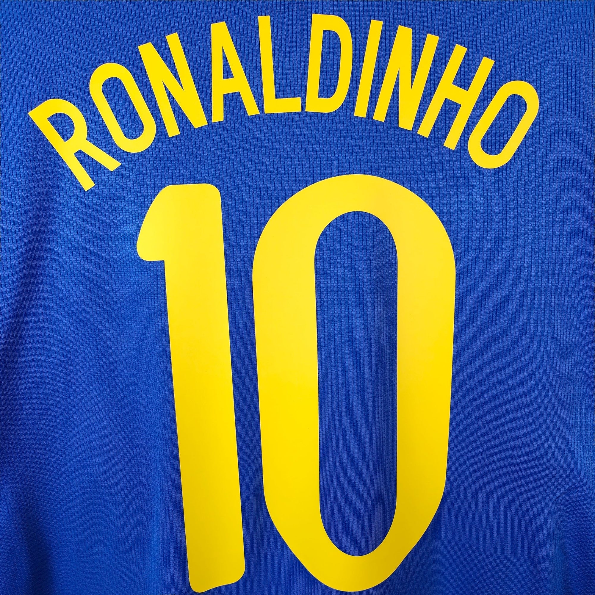 2008 - 10 Brazil Away Shirt Ronaldinho 10 - 6.5/10 - (L) - Eternal Pitch
