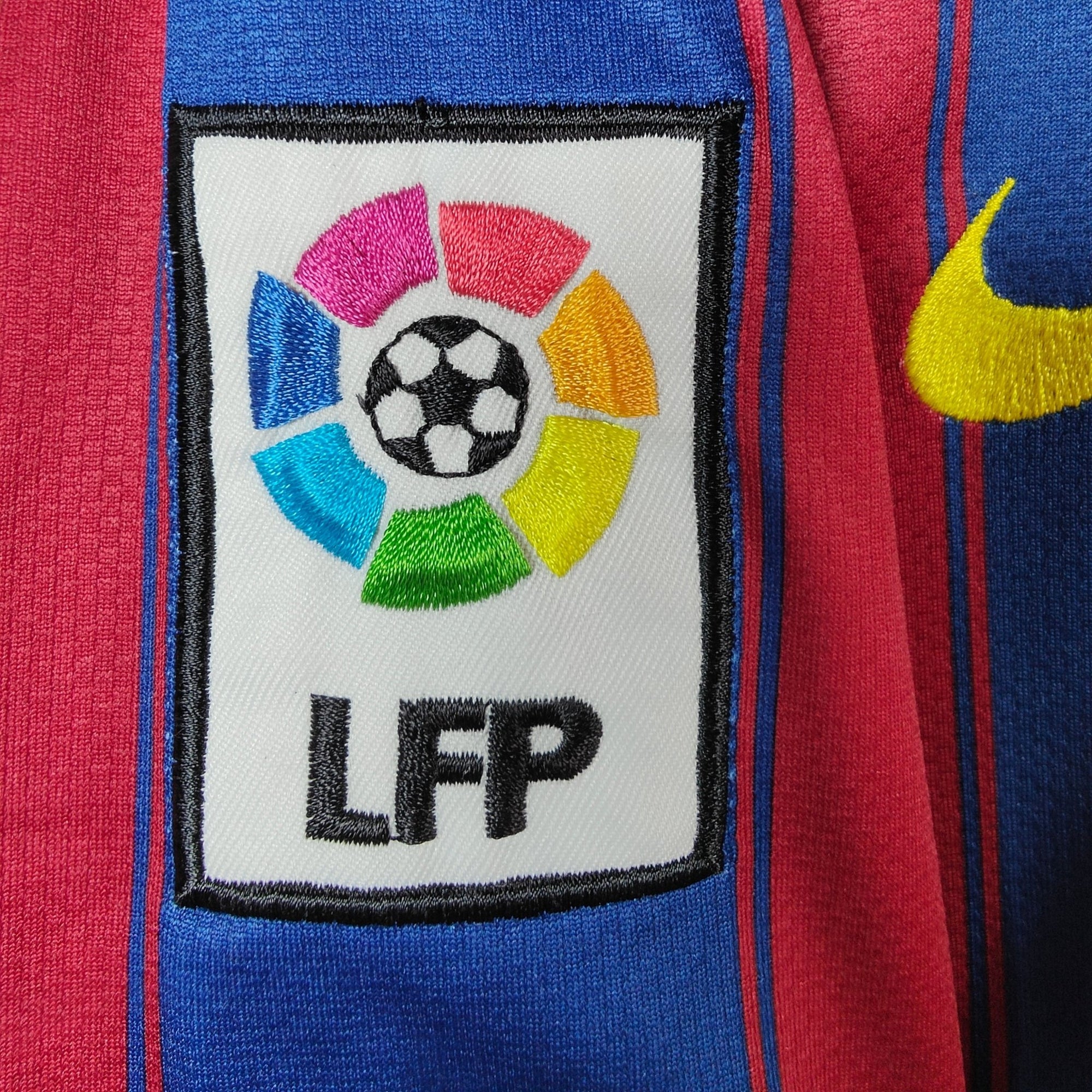 2009 - 10 FC Barcelona Home Shirt Ibrahimovic 9 - 8/10 - (M) - Eternal Pitch