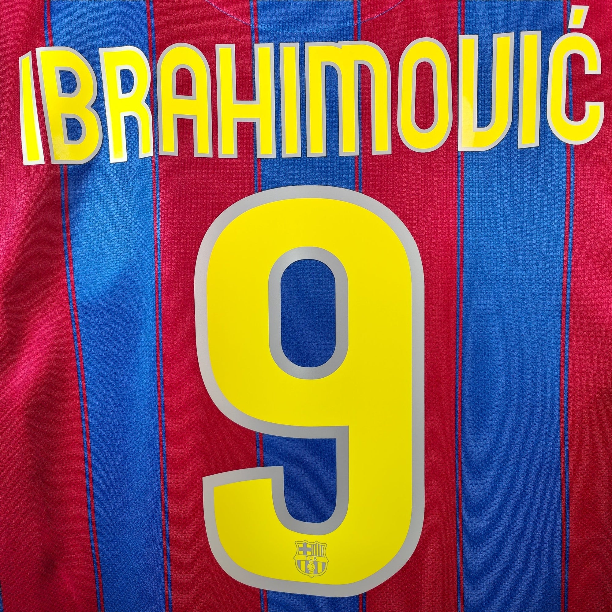 2009 - 10 FC Barcelona Home Shirt Ibrahimovic 9 - 8/10 - (M) - Eternal Pitch
