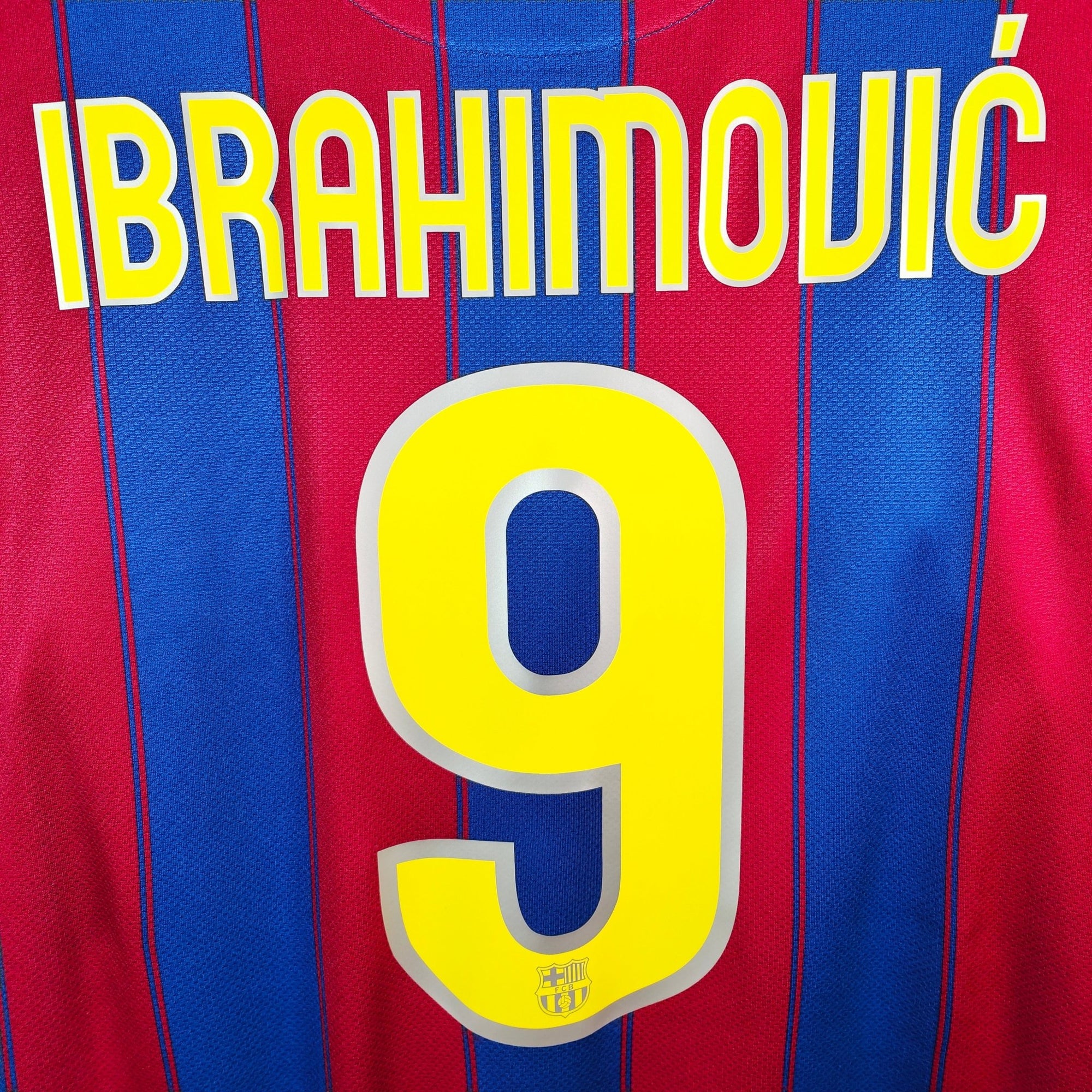 2009 - 10 FC Barcelona Home Shirt Ibrahimovic 9 - 8.5/10 - (M) - Eternal Pitch